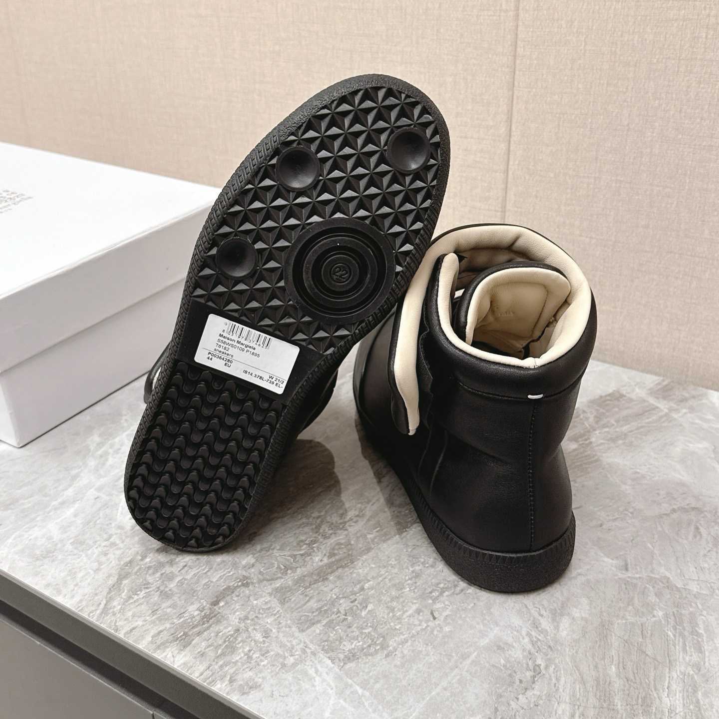 Maison Margiela Future Sneakers - FashionPlug