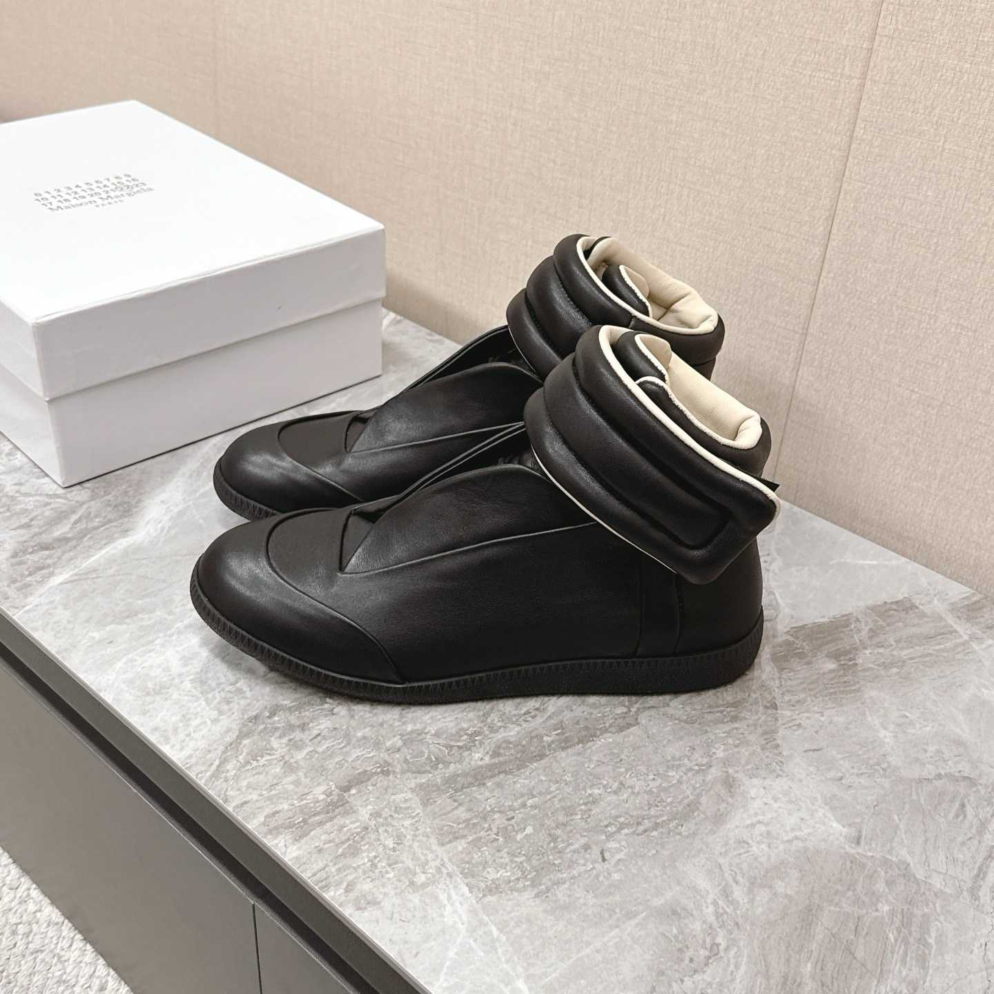 Maison Margiela Future Sneakers - FashionPlug