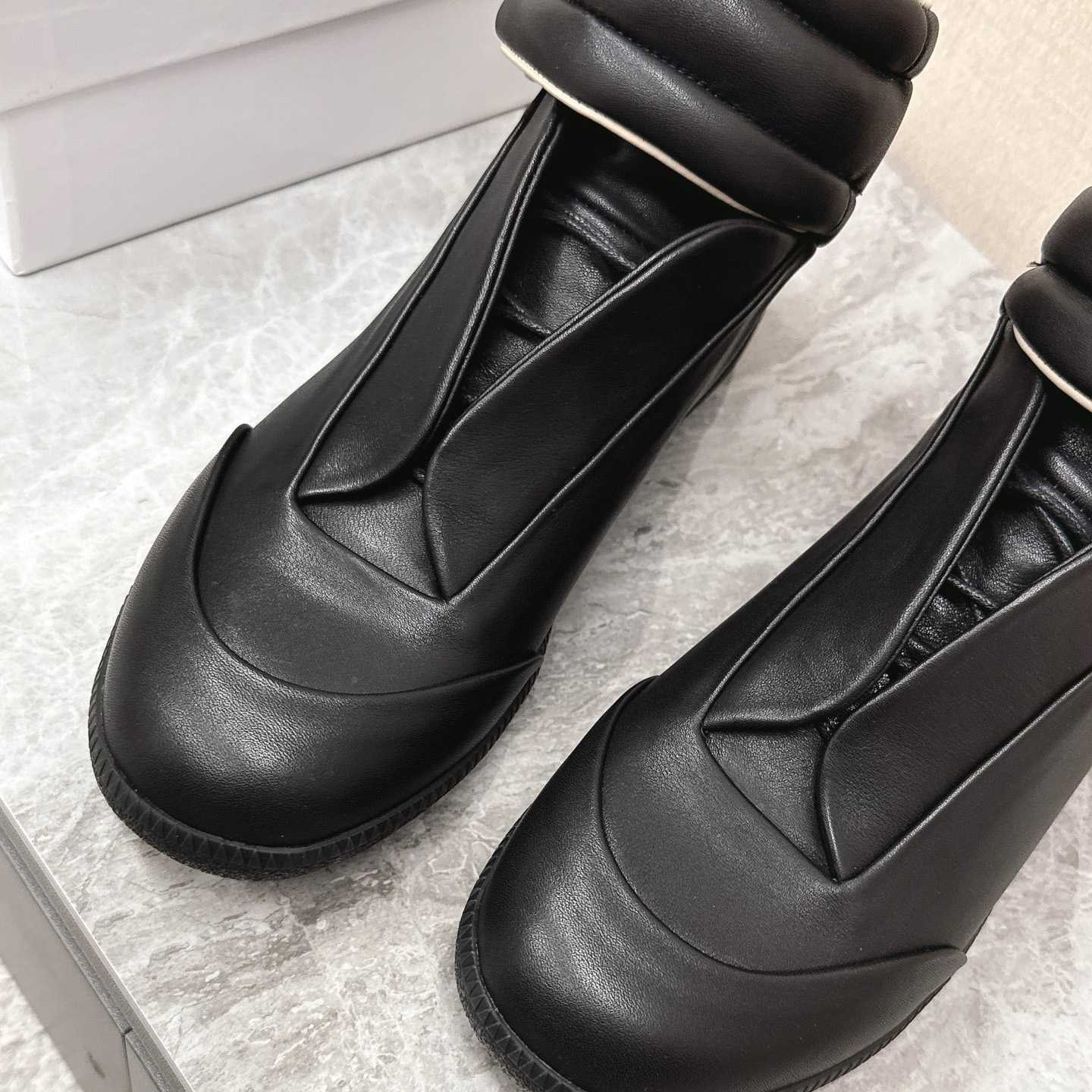 Maison Margiela Future Sneakers - FashionPlug