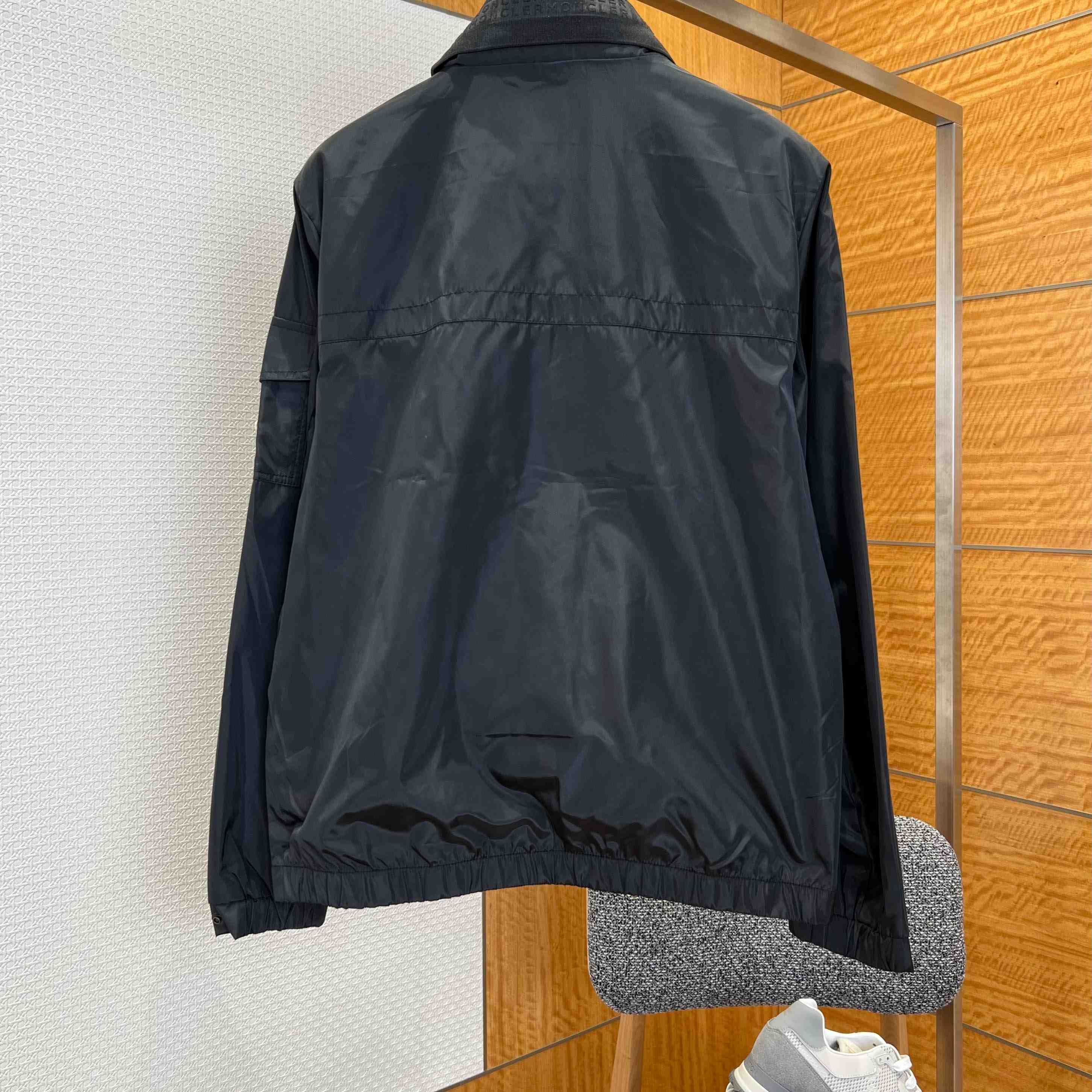 Moncler Nire Rain Jacket - FashionPlug