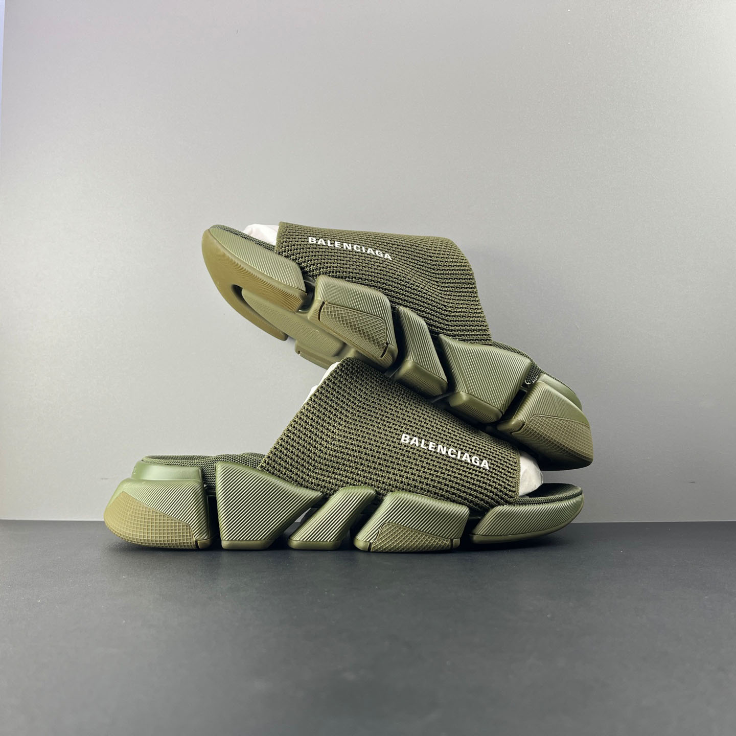 Balenciaga Speed 2.0 Slide Sandal - FashionPlug