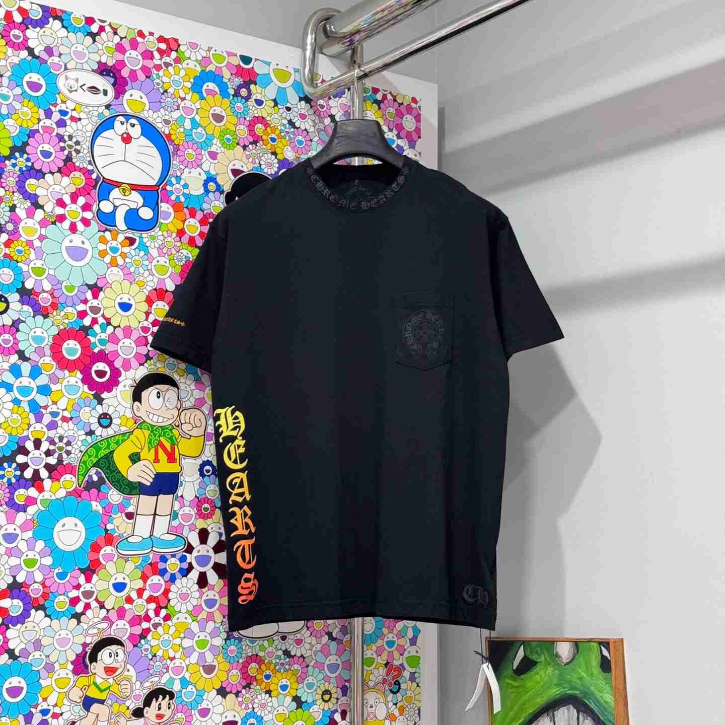 Chrome Hearts Neck Gradient T-Shirt - FashionPlug