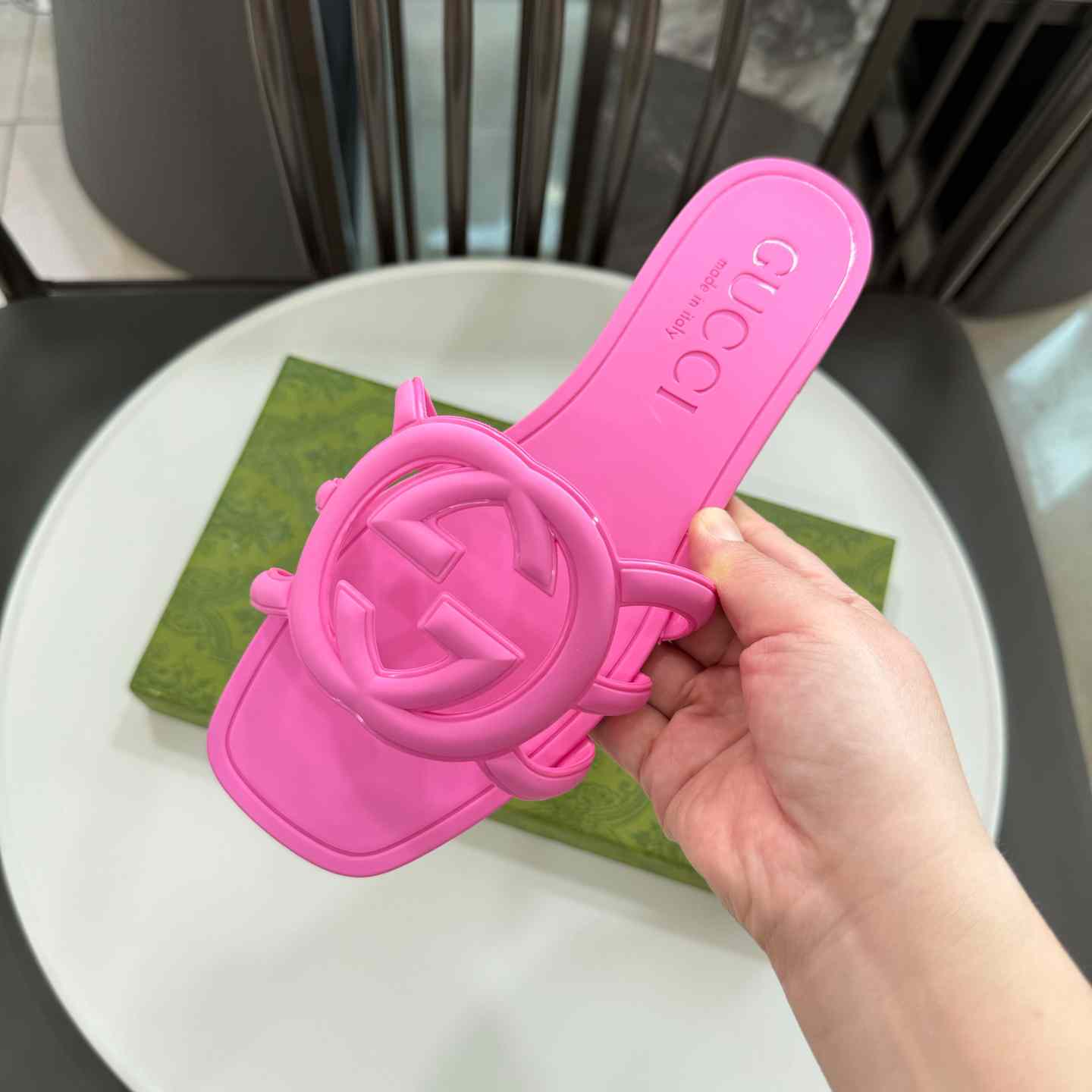 Gucci Wmns Interlocking G Slide Sandal - FashionPlug