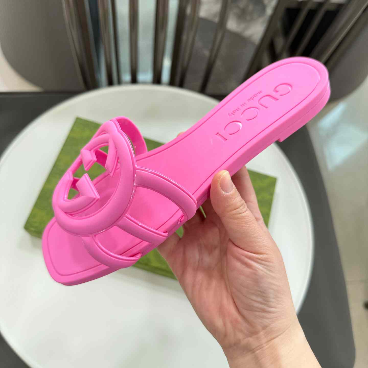 Gucci Wmns Interlocking G Slide Sandal - FashionPlug