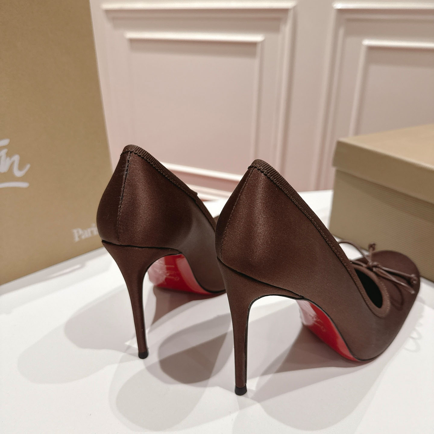 Christian Louboutin Cassia Nodo 100 mm Pumps  Crepe Satin - FashionPlug