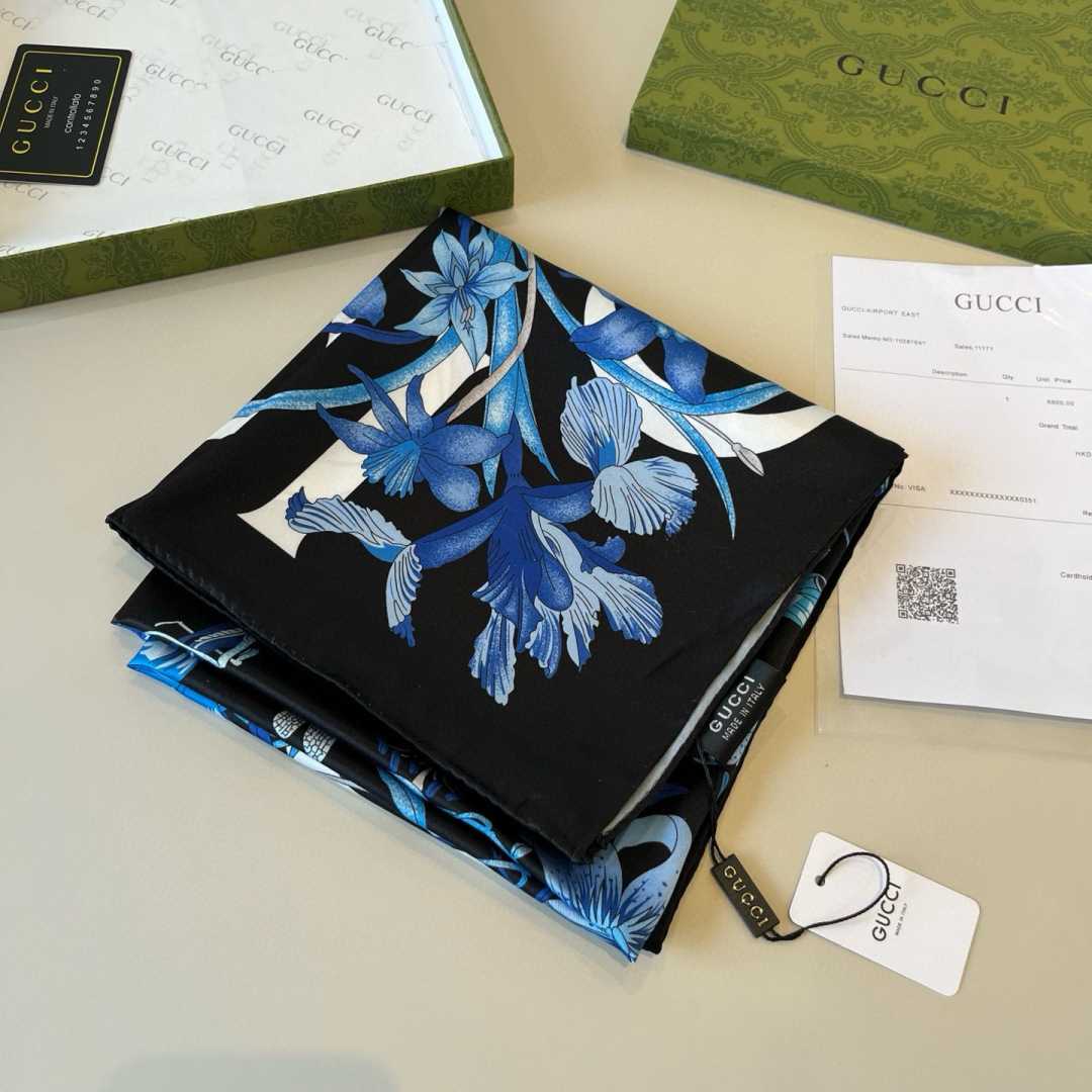 Gucci Floral Print Silk Carré Silk - FashionPlug