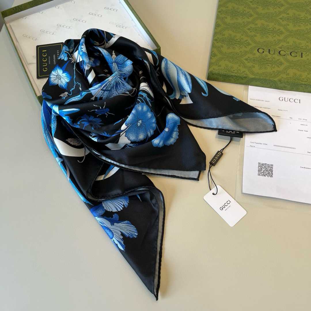 Gucci Floral Print Silk Carré Silk - FashionPlug