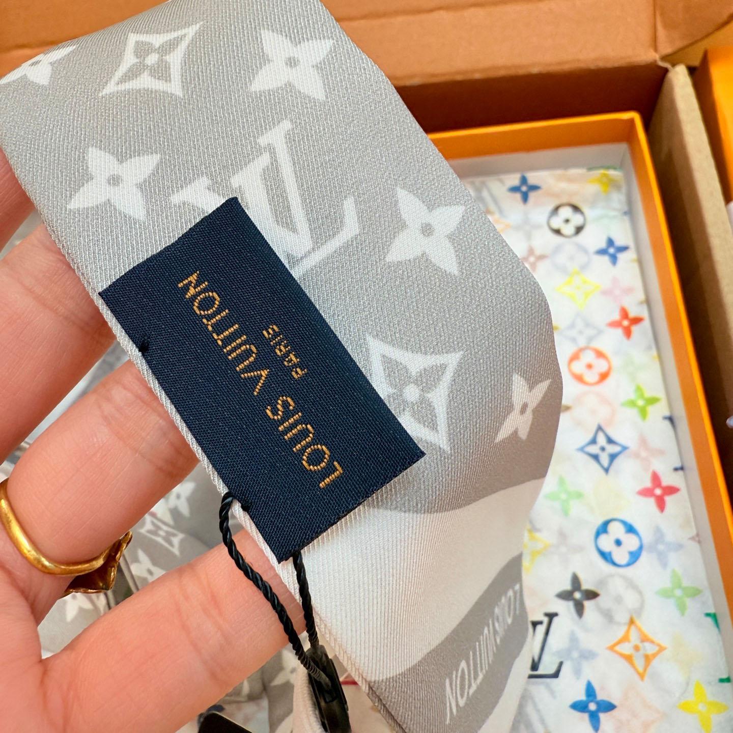 Louis Vuitton Monogram Silhouette BB Bandeau  - FashionPlug