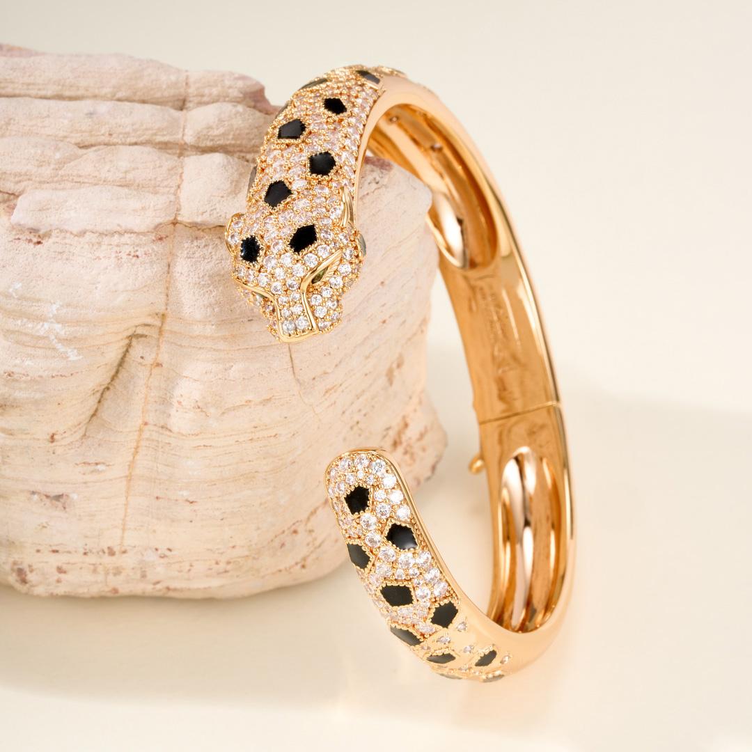 Cartier Panthère De Cartier Bracelet - FashionPlug