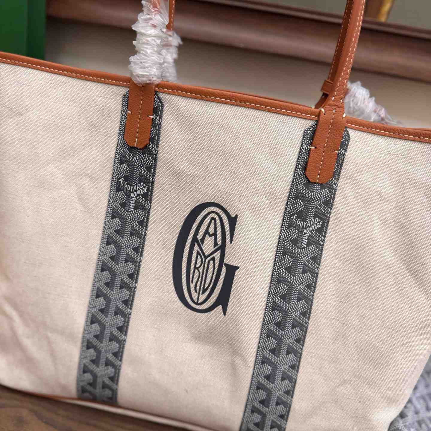 Goyard Saint Louis PM Tote Bag - FashionPlug