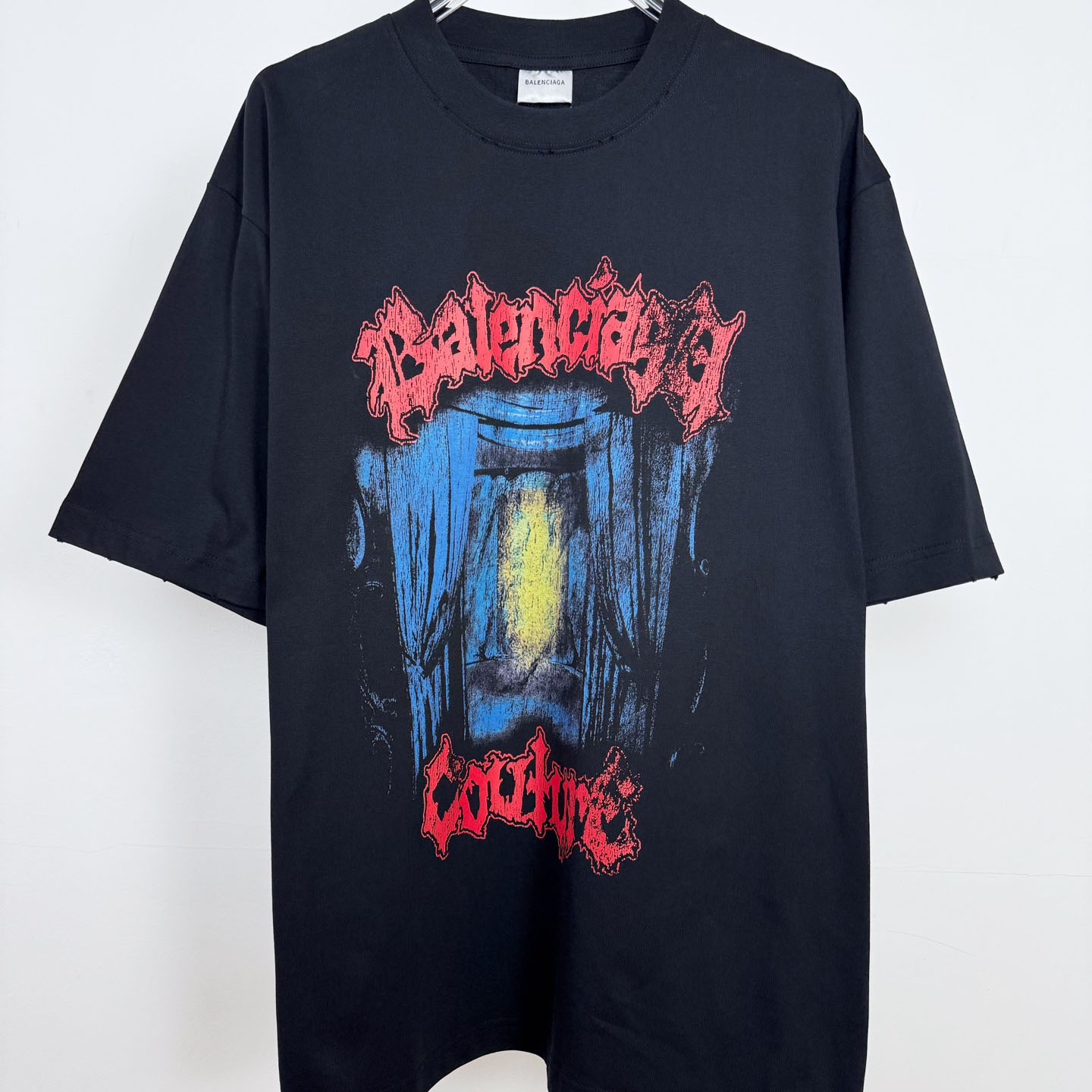 Balenciaga Salon De Couture Medium Fit T-shirt In Black - FashionPlug