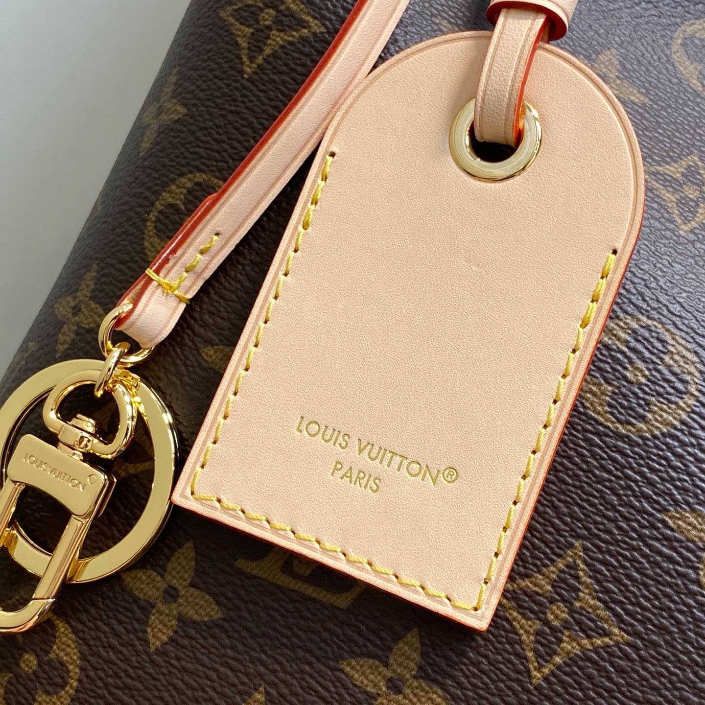 Louis Vuitton Again M25877 - FashionPlug