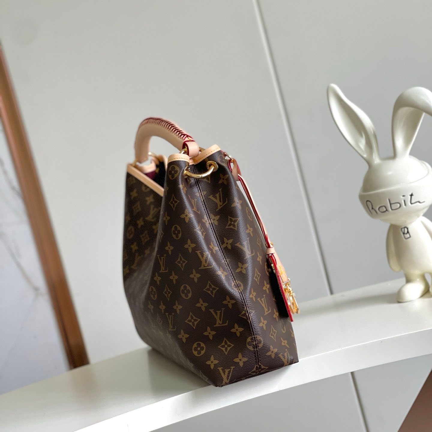 Louis Vuitton Again M25877 - FashionPlug