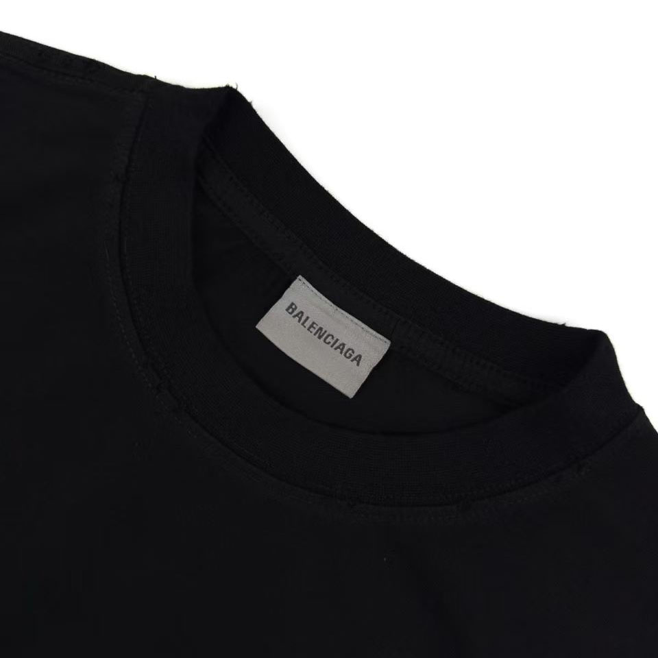 Balenciaga Messy Spray T-shirt In Cotton - FashionPlug