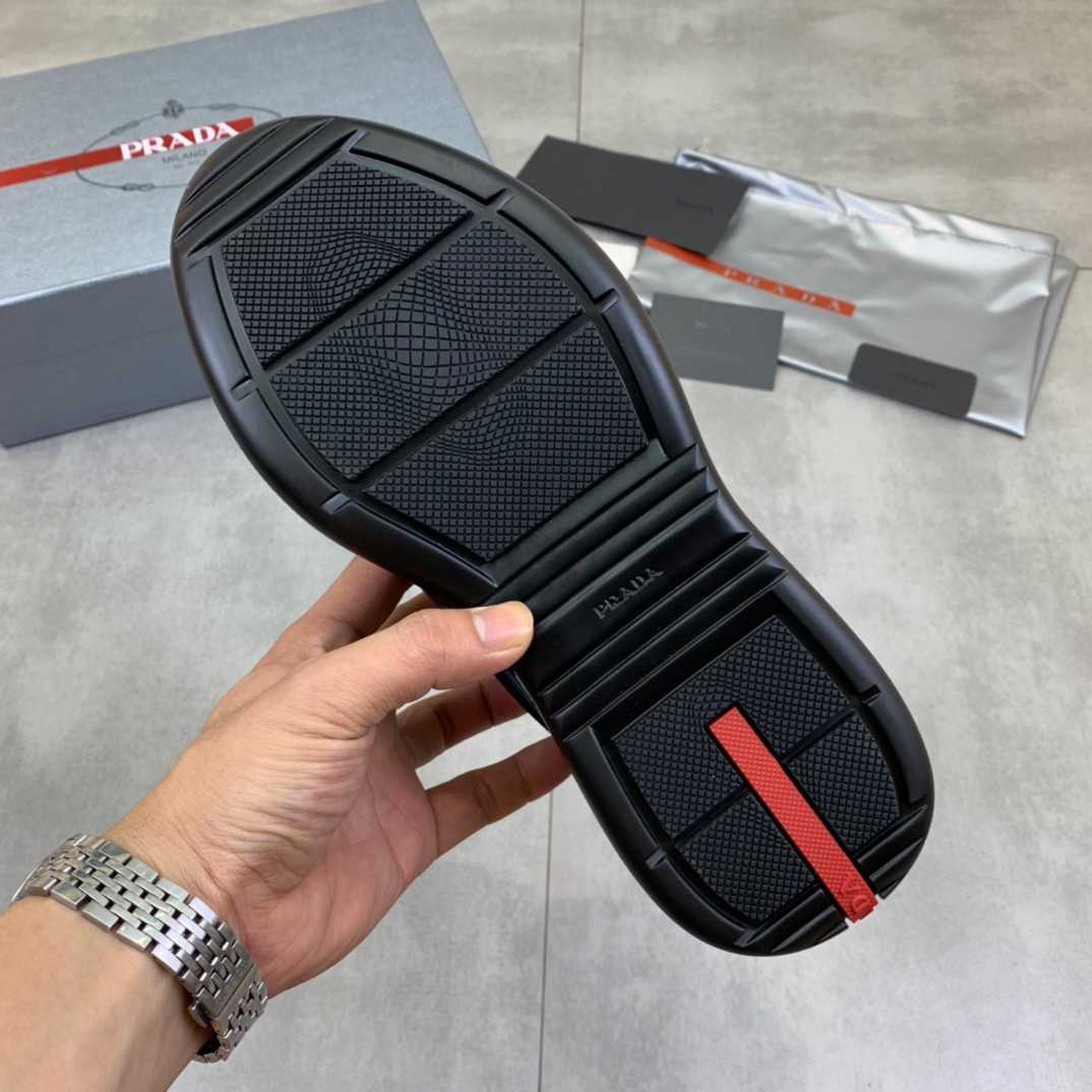 Prada America's Cup 'Royal Blue Red' - FashionPlug