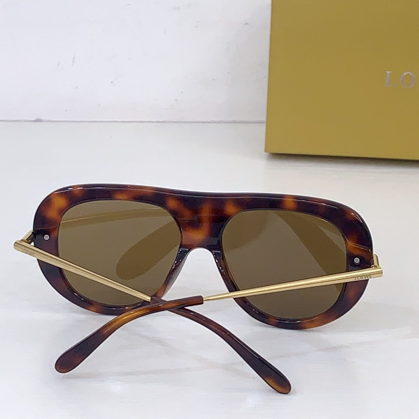 Loewe LW40186I Sunglasses  - FashionPlug