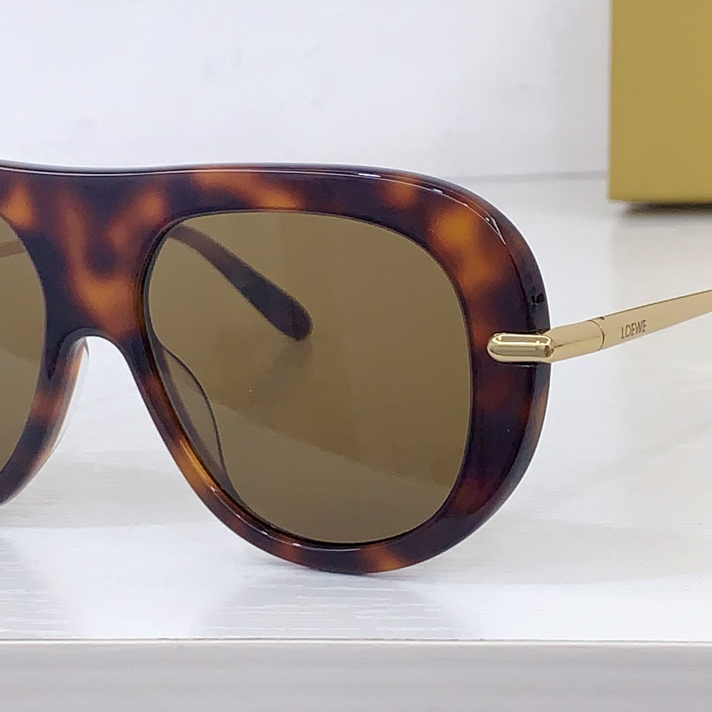 Loewe LW40186I Sunglasses  - FashionPlug