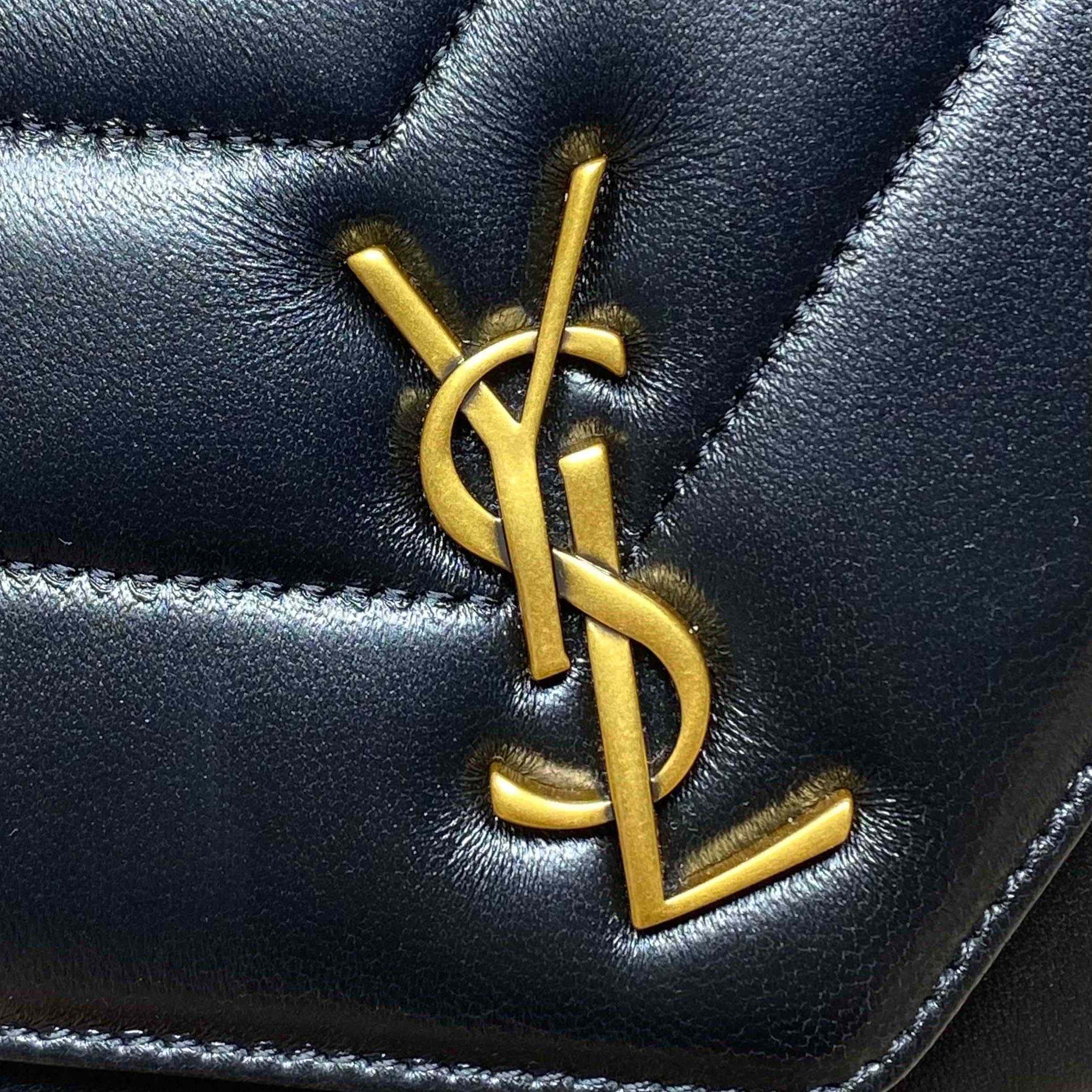 Saint Laurent LOULOU Toy Crossbody In MATELASSÉ Lambskin - FashionPlug
