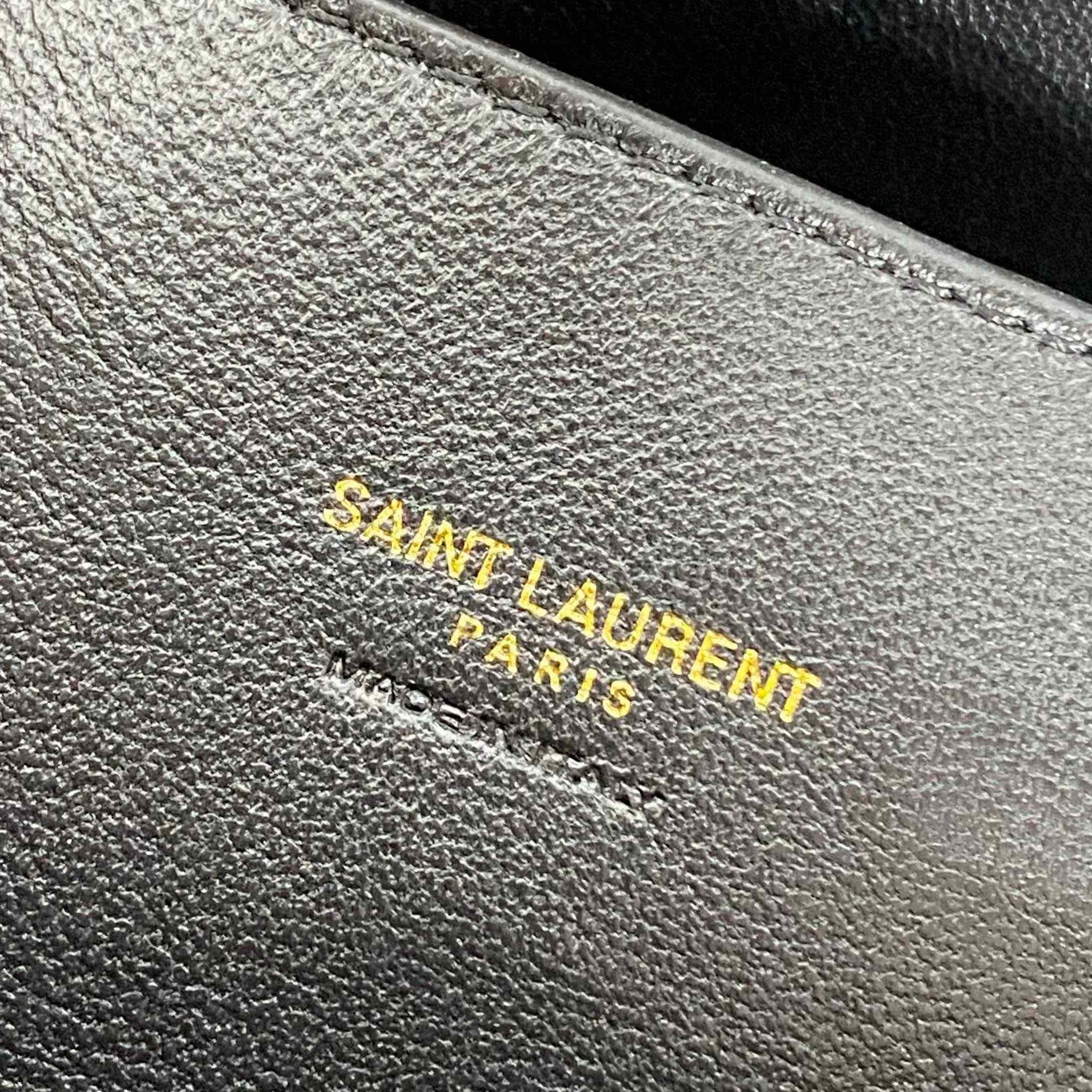Saint Laurent LOULOU Toy Crossbody In MATELASSÉ Lambskin - FashionPlug