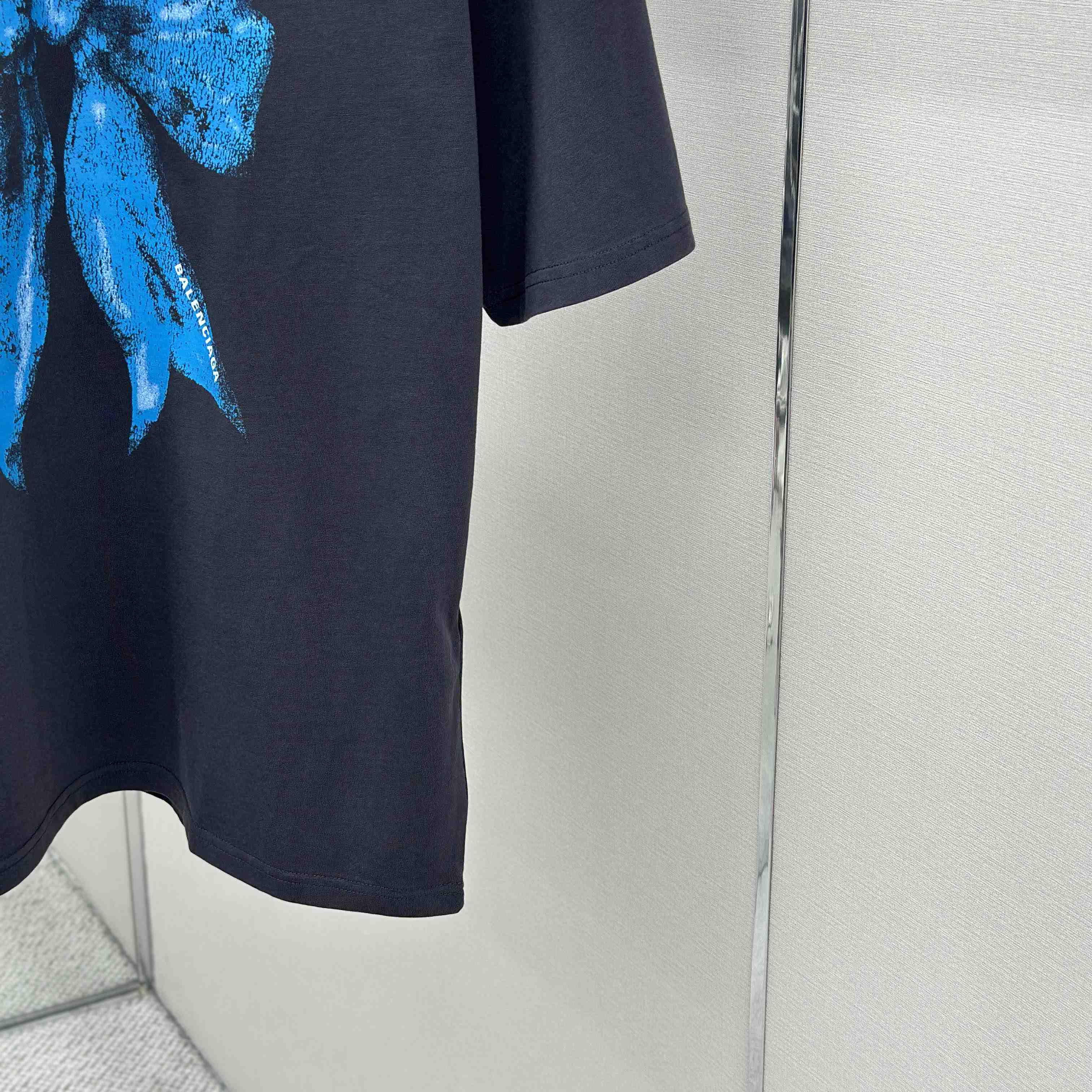Balenciaga Bow Oversized t-shirt - FashionPlug