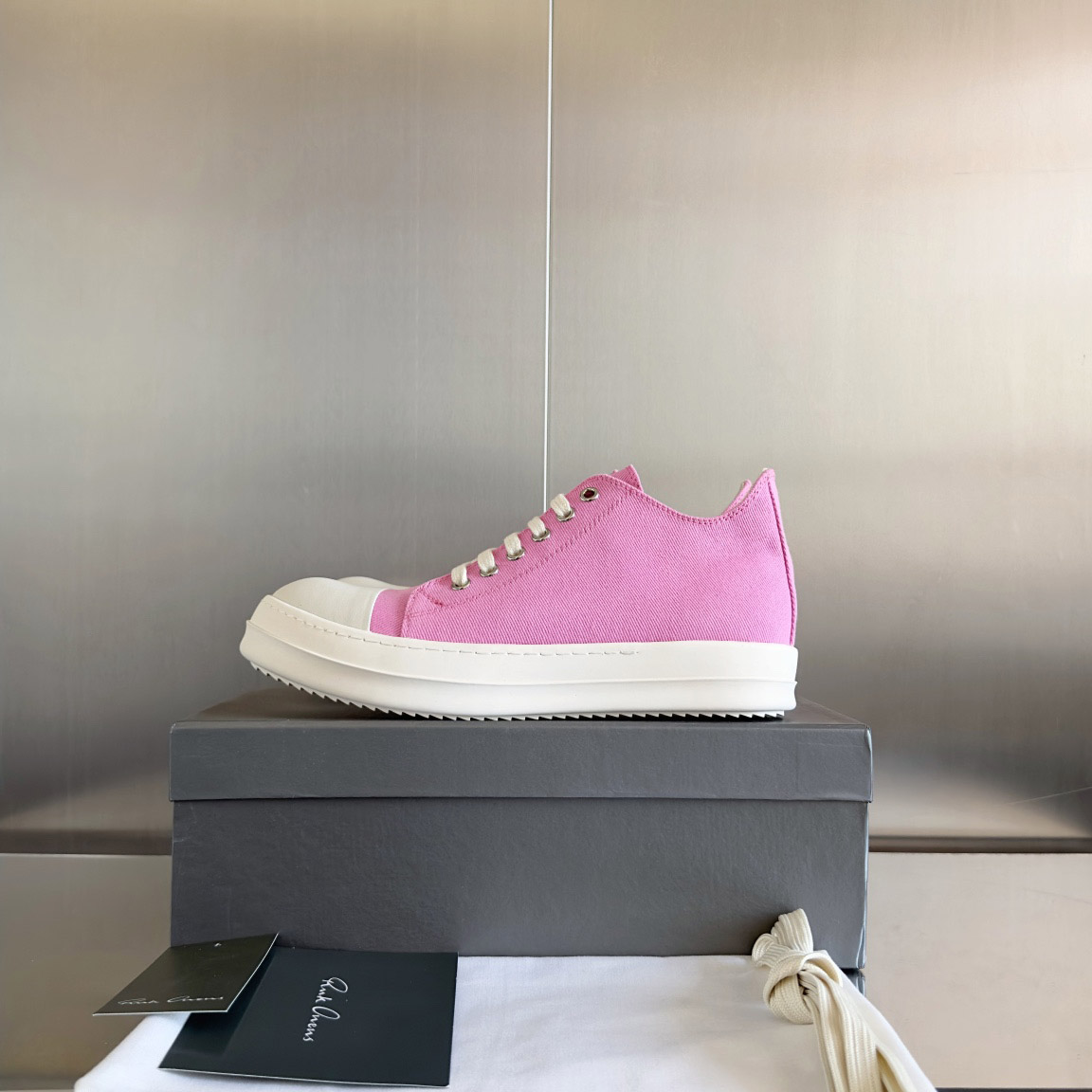 Rick Owens Drkshdw Pink Low Sneakers - FashionPlug