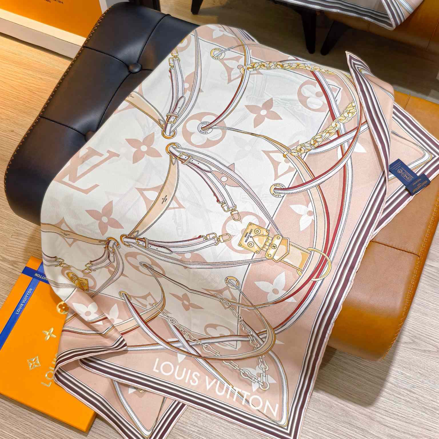 Louis Vuitton Ultimate Monogram Square 90 - FashionPlug