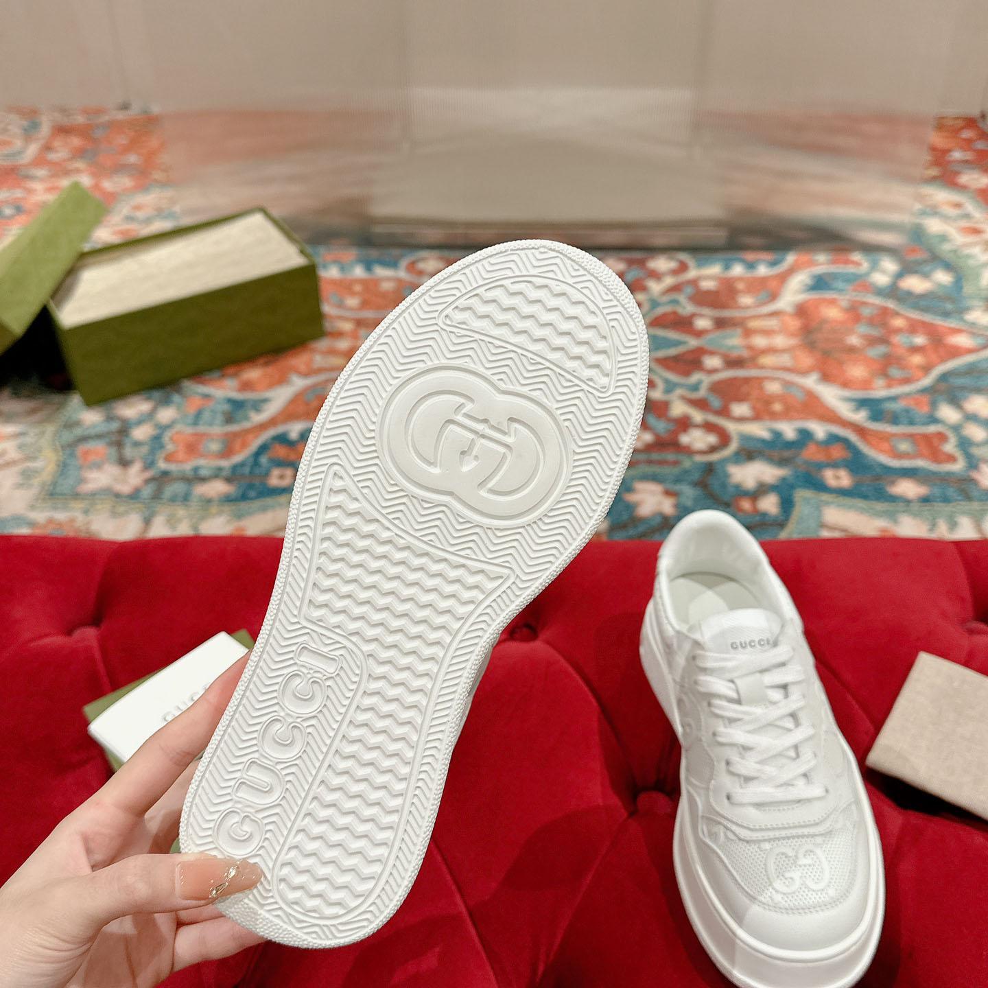 Gucci Wmns GG Embossed Sneaker 'White' - FashionPlug