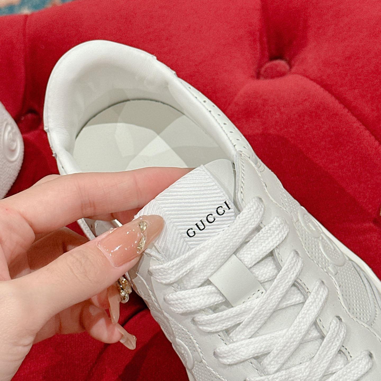 Gucci Wmns GG Embossed Sneaker 'White' - FashionPlug