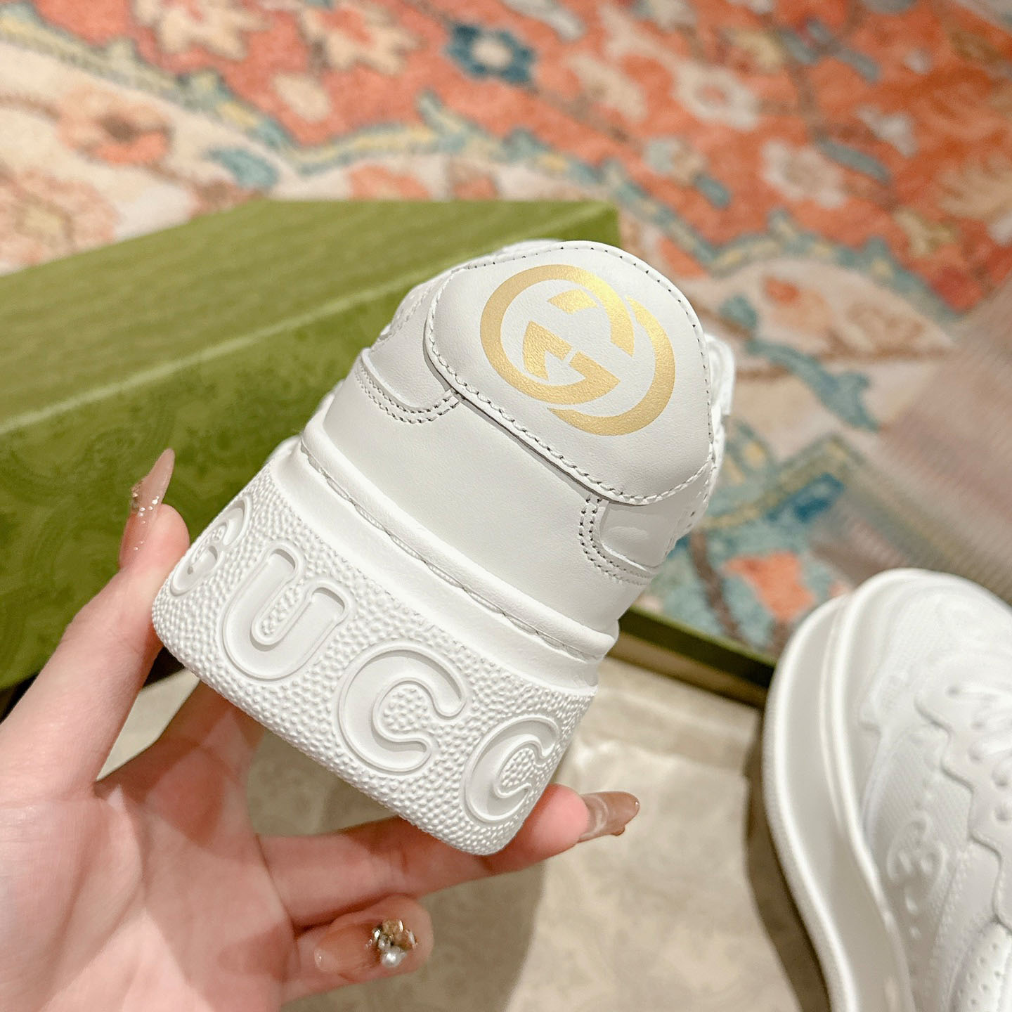 Gucci Wmns GG Embossed Sneaker 'White' - FashionPlug