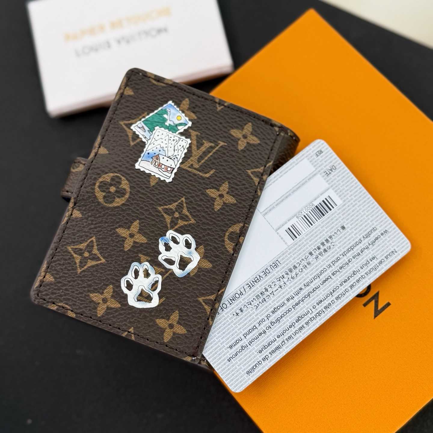 Louis Vuitton Mattifying Paper Case - FashionPlug