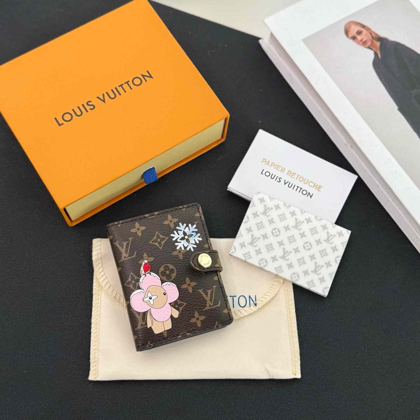 Louis Vuitton Mattifying Paper Case - FashionPlug