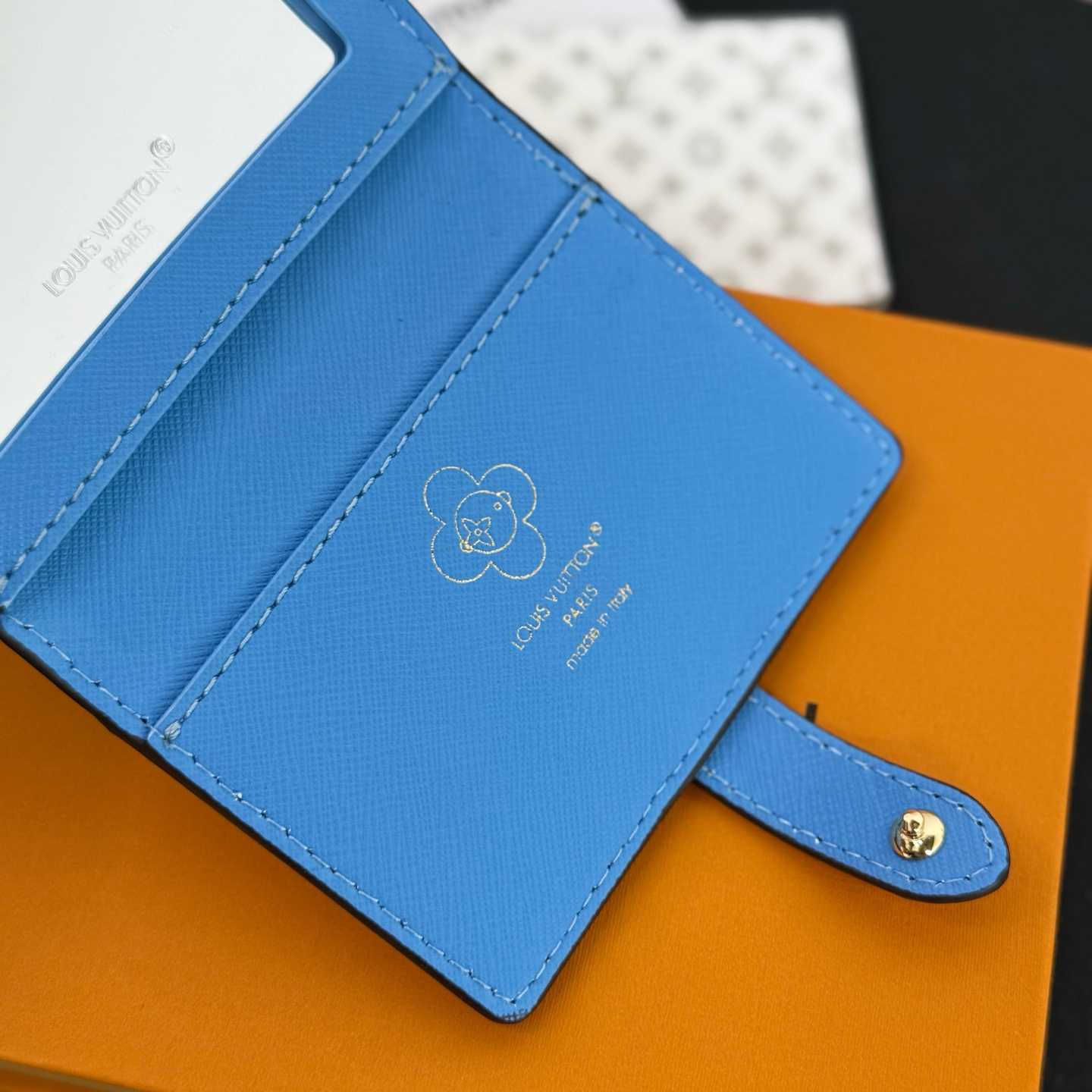 Louis Vuitton Mattifying Paper Case - FashionPlug