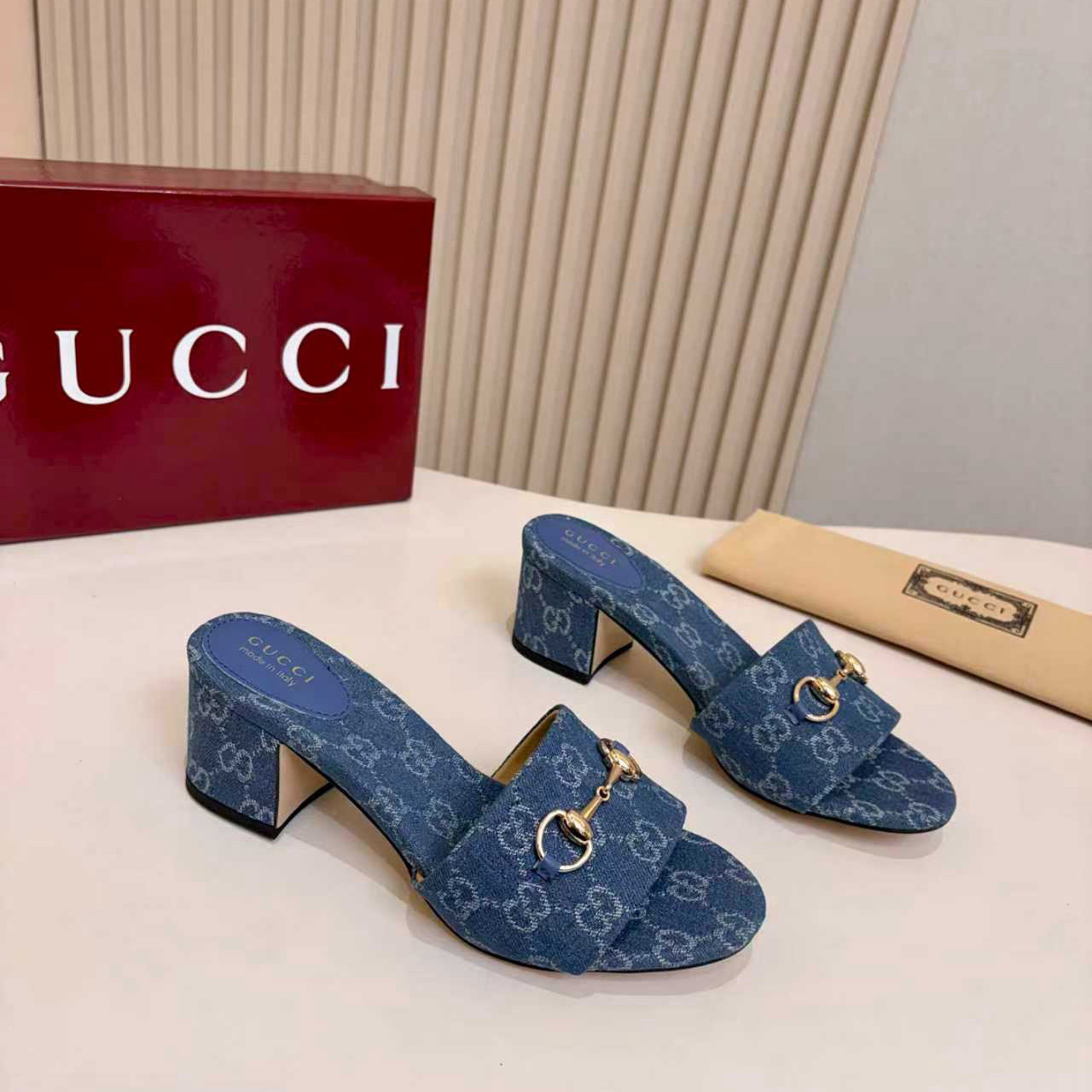 Gucci Slide Sandal With Horsebit - FashionPlug