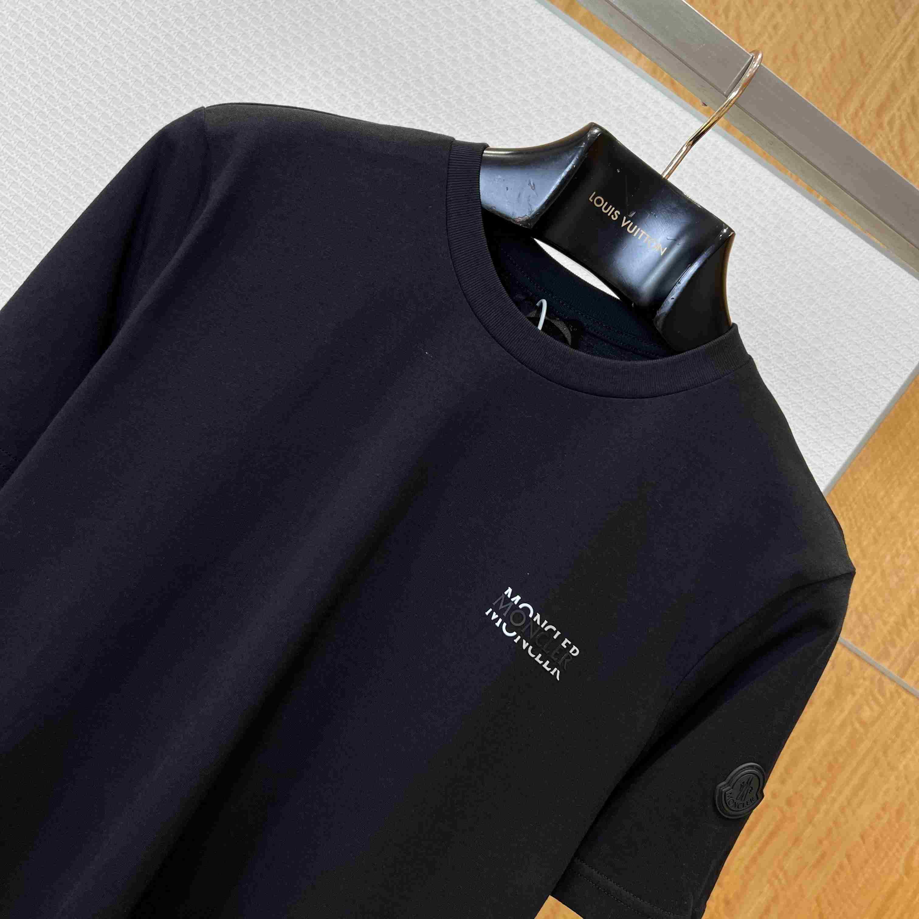 Moncler Logo Cotton T-shirt - FashionPlug