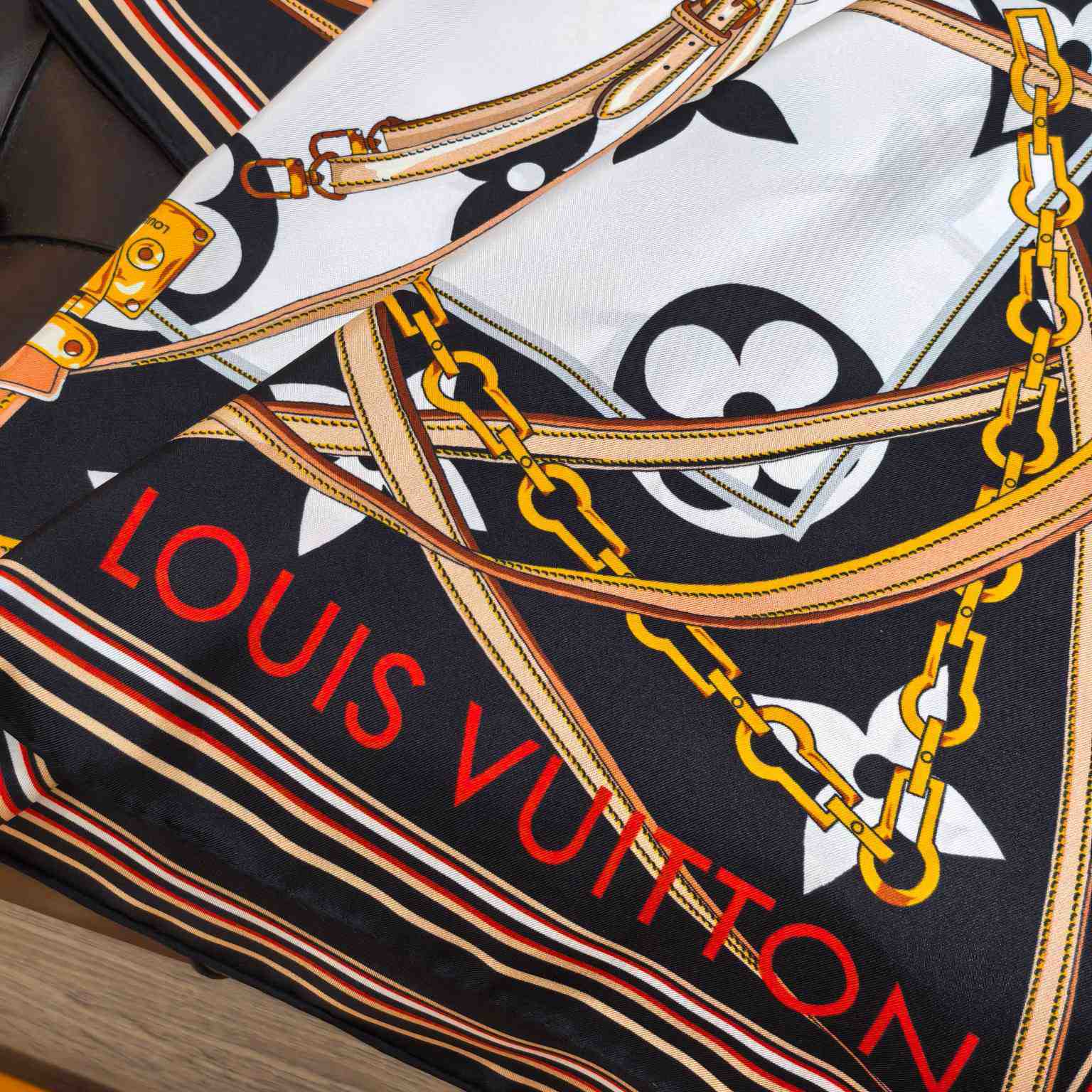 Louis Vuitton Ultimate Monogram Square 90 - FashionPlug