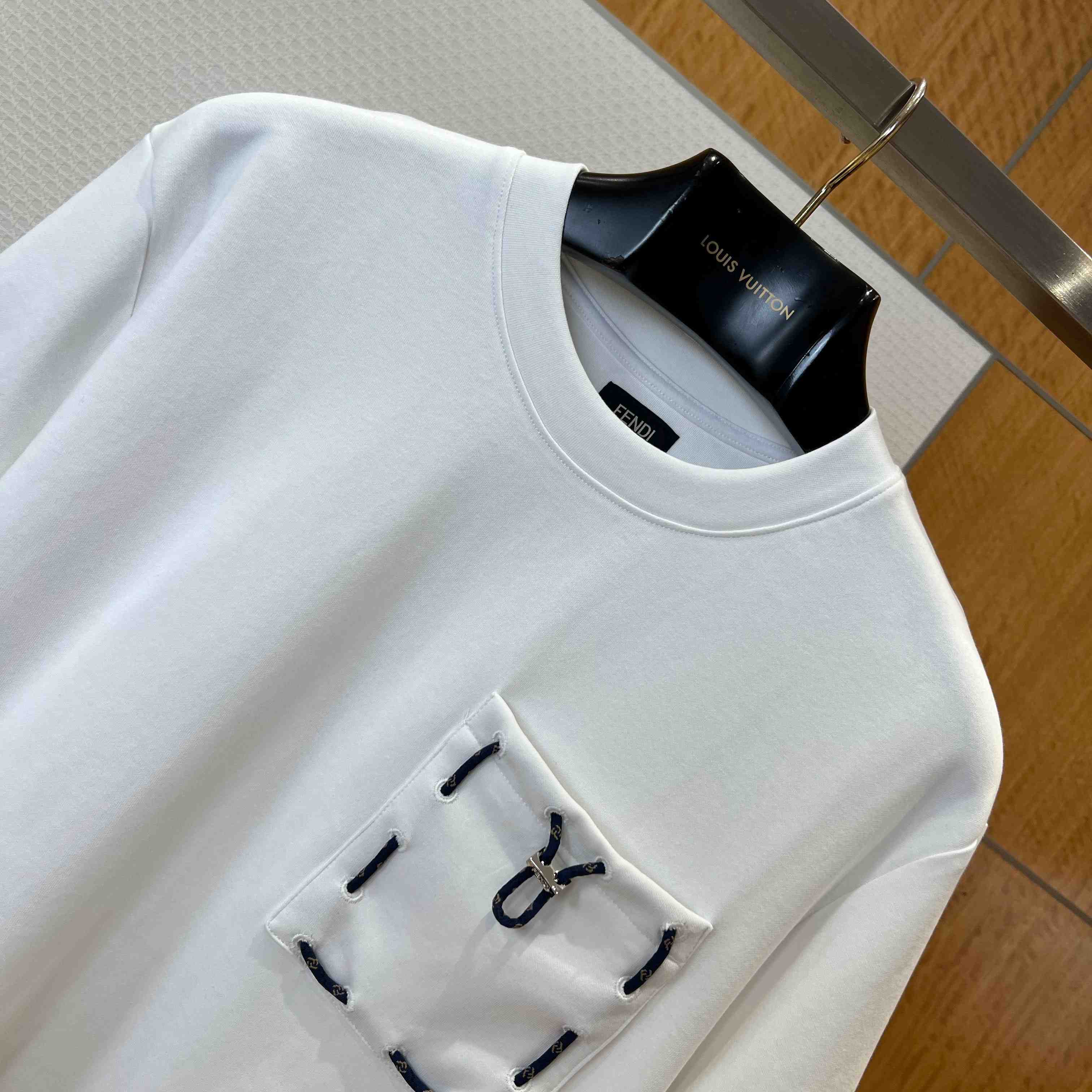 Fendi White Cotton T-shirt - FashionPlug