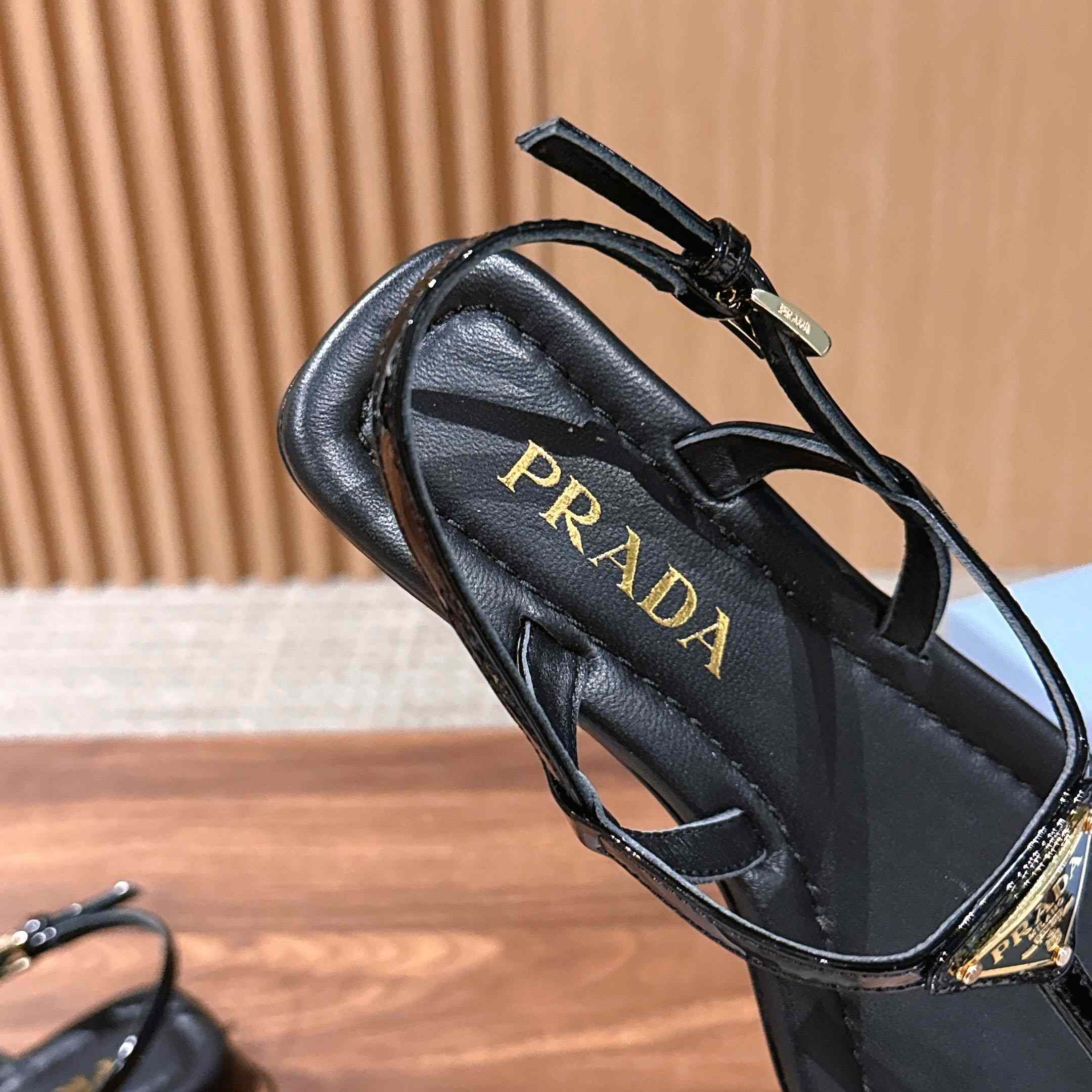 Prada Patent Leather Thong Sandals - FashionPlug