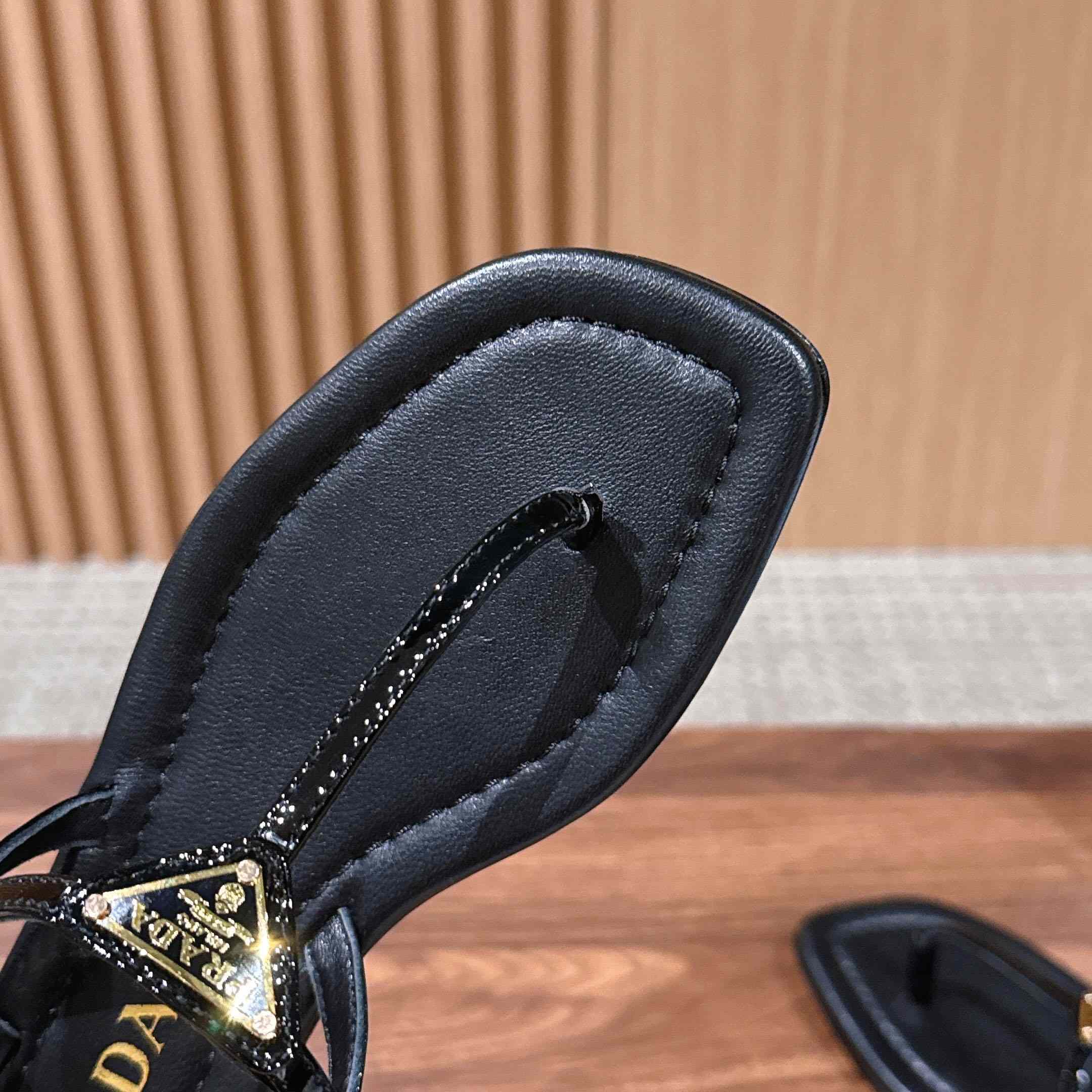 Prada Patent Leather Thong Sandals - FashionPlug