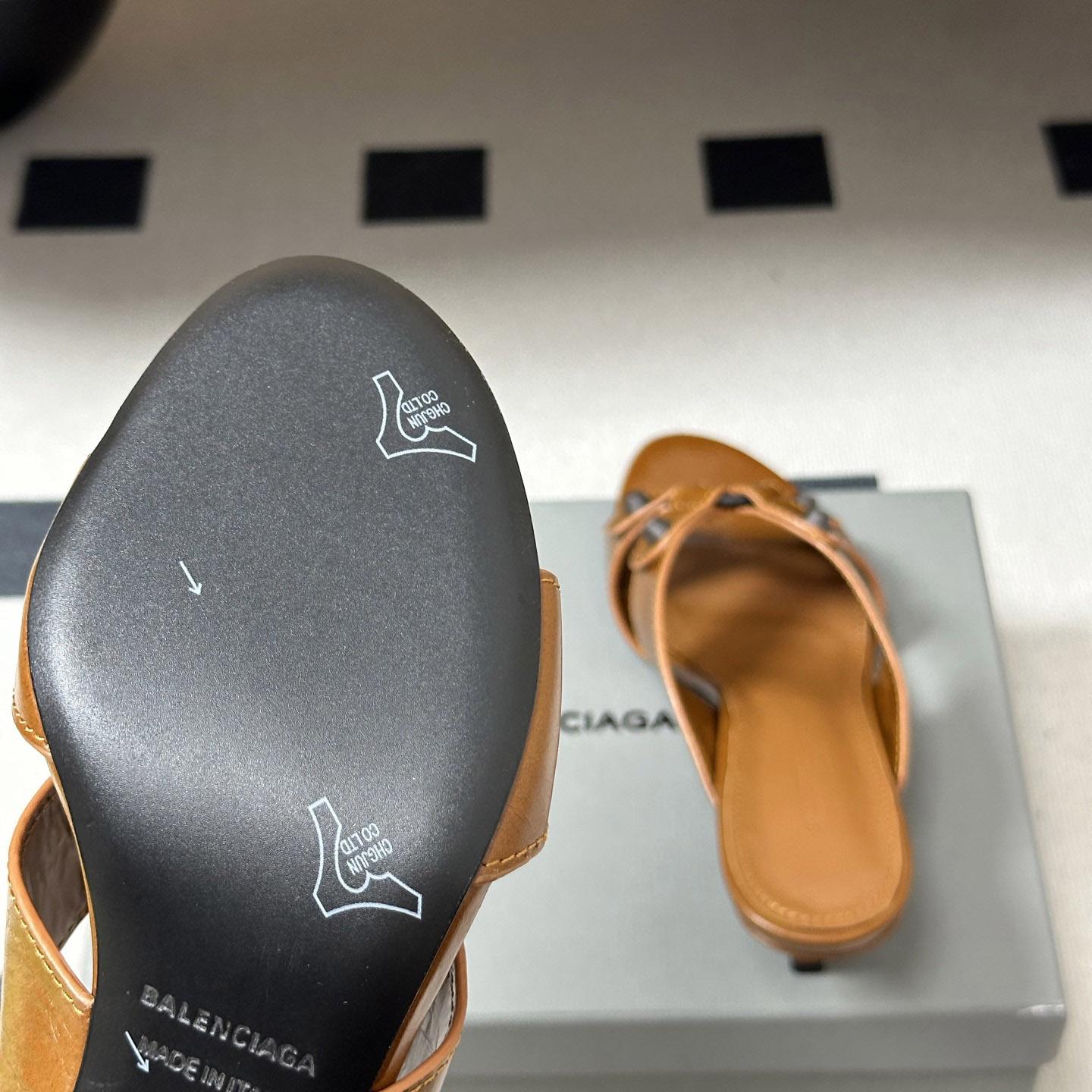 Balenciaga City Sandal  - FashionPlug