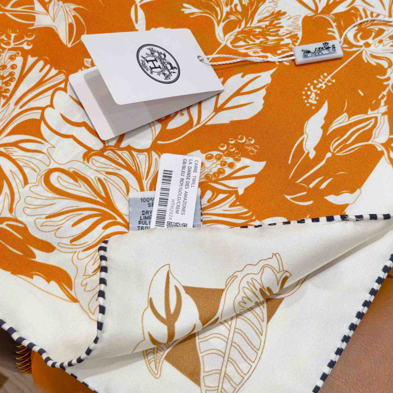 Hermes Flamingo Party Tattoo Double Face Scarf 90 - FashionPlug