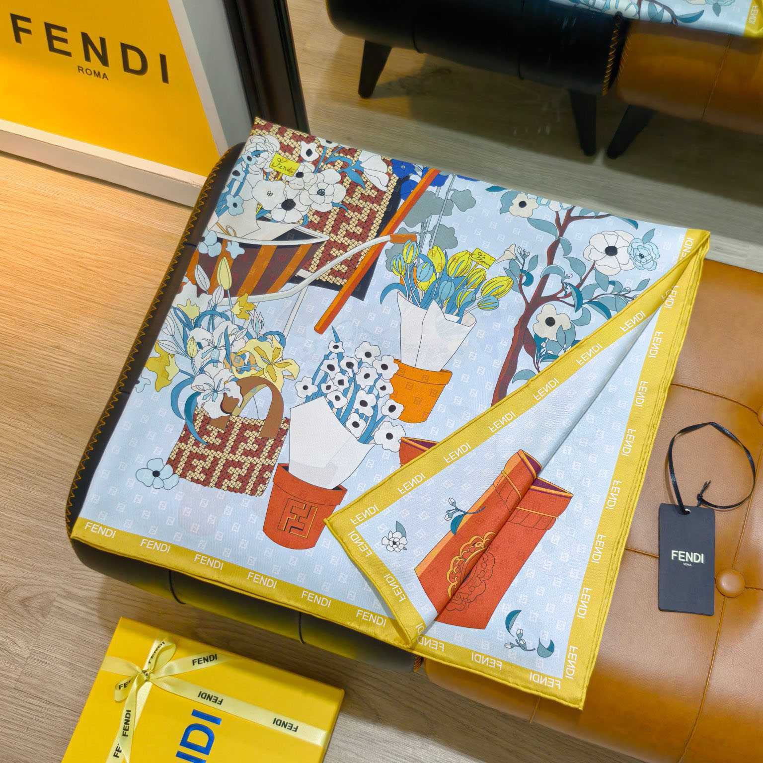 Fendi Gardening Foulard - FashionPlug