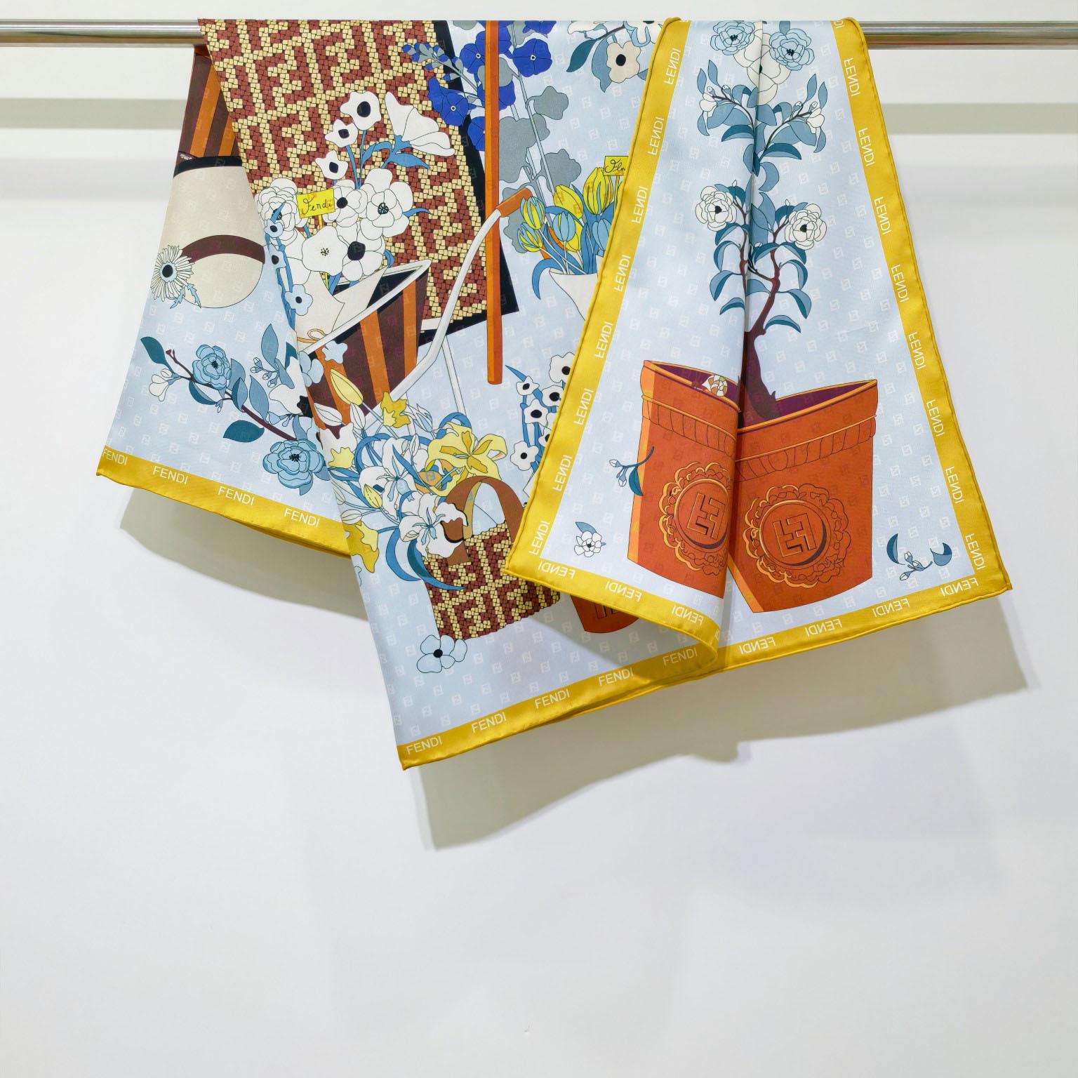 Fendi Gardening Foulard - FashionPlug