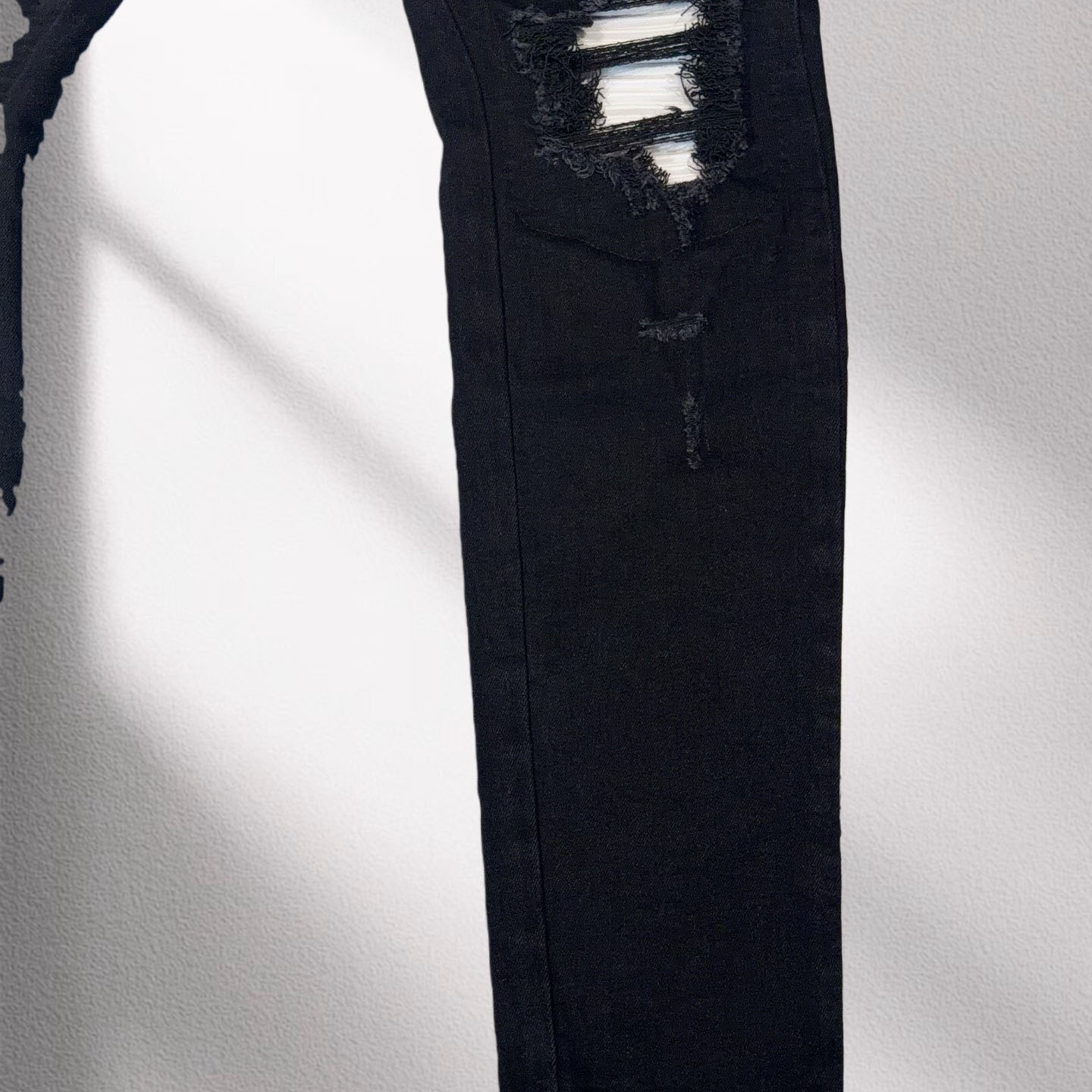Amiri Jeans 8505 - FashionPlug