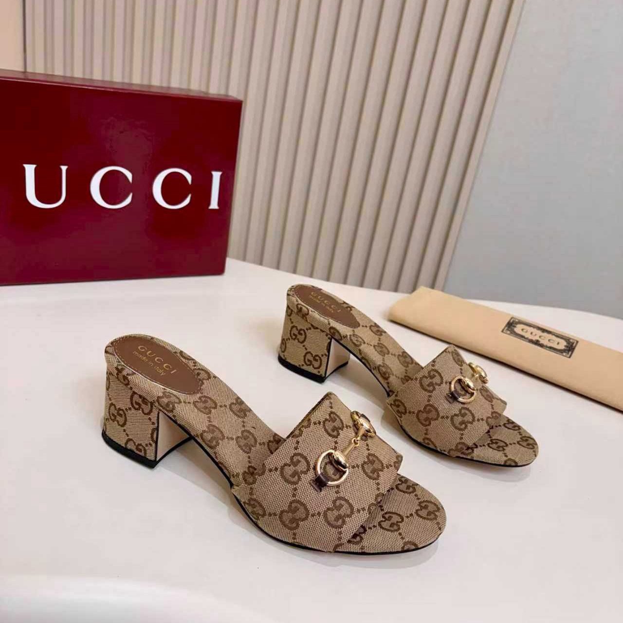 Gucci Slide Sandal With Horsebit - FashionPlug