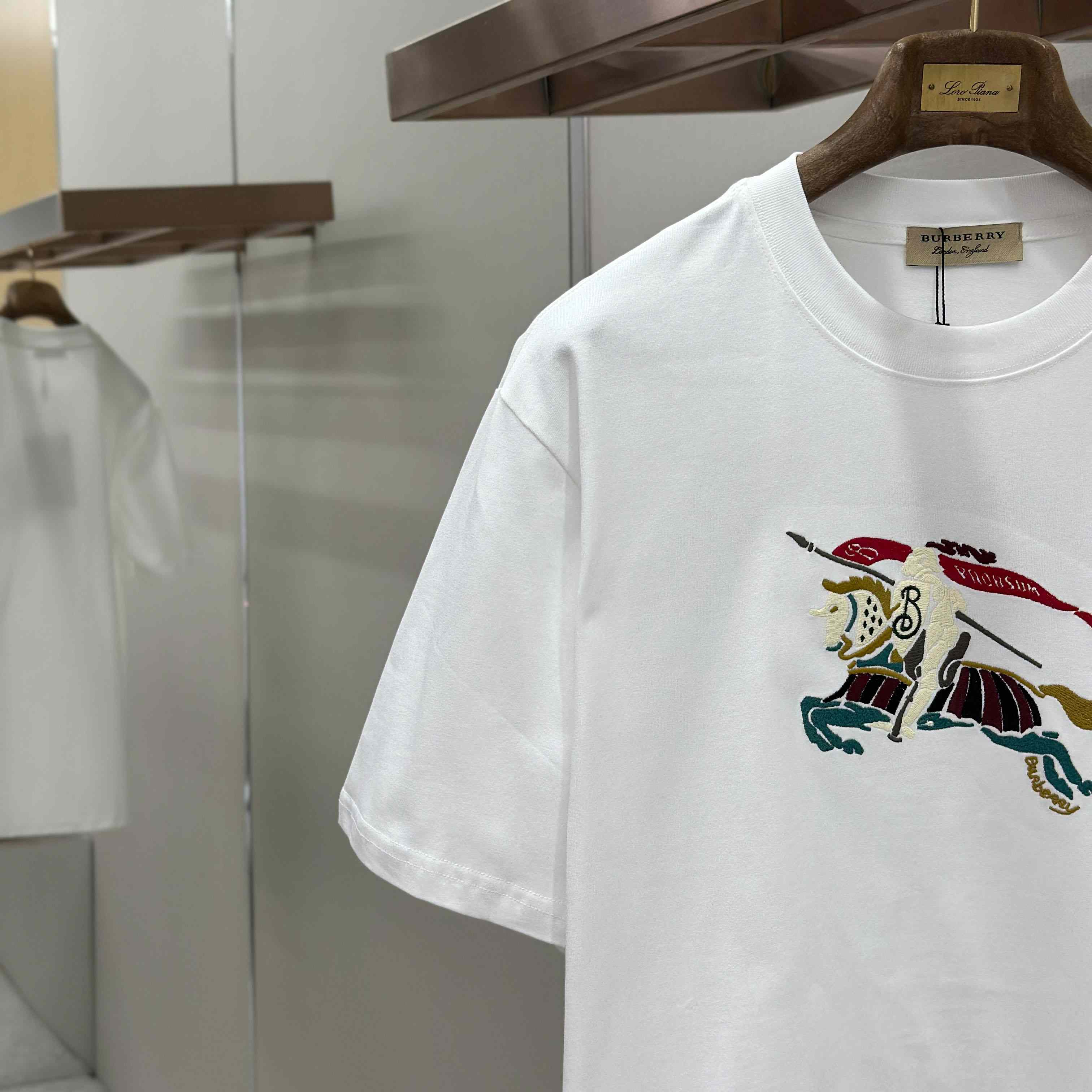 Burberry Knight Cotton T-shirt - FashionPlug