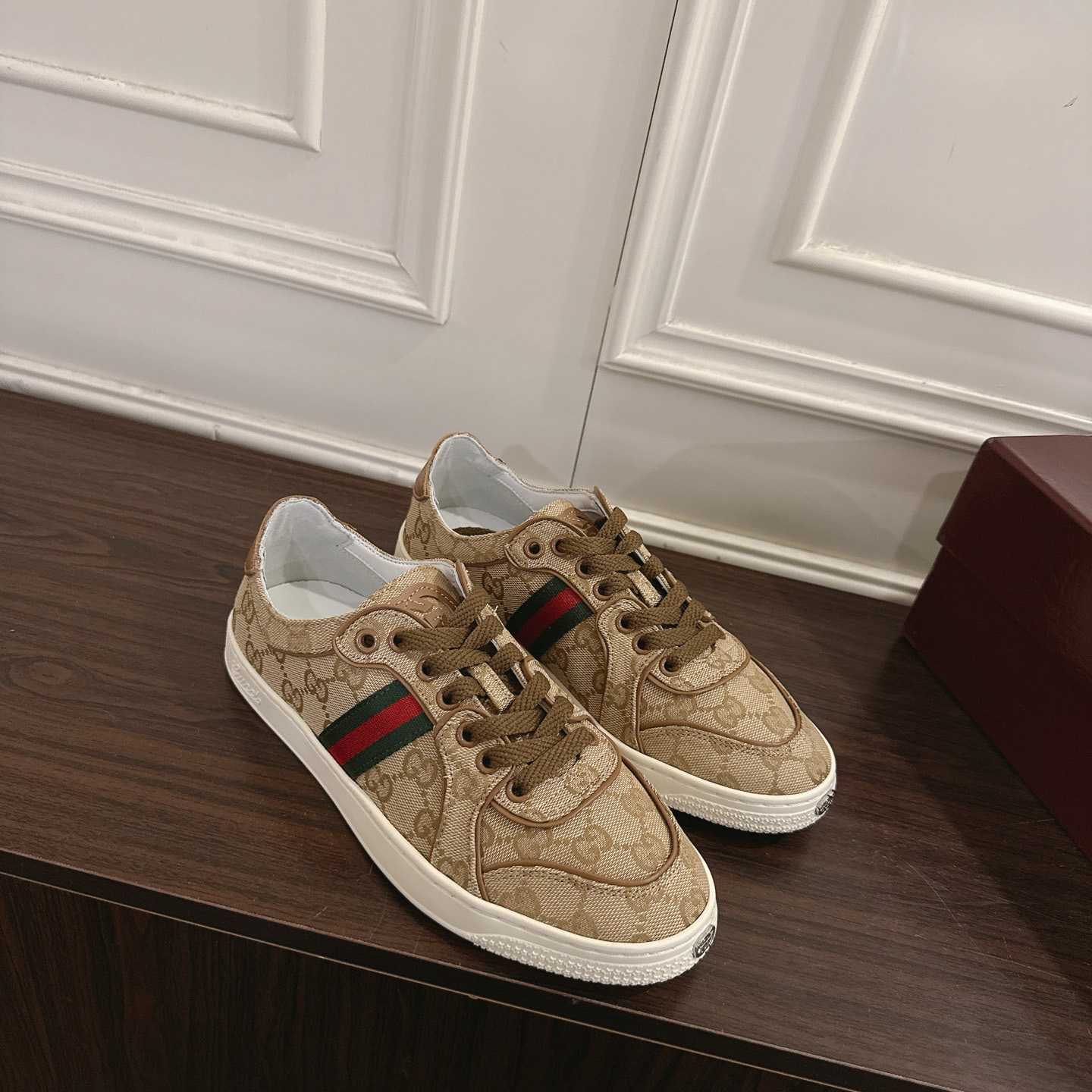 Gucci Stretch Low-Top Sneaker - FashionPlug