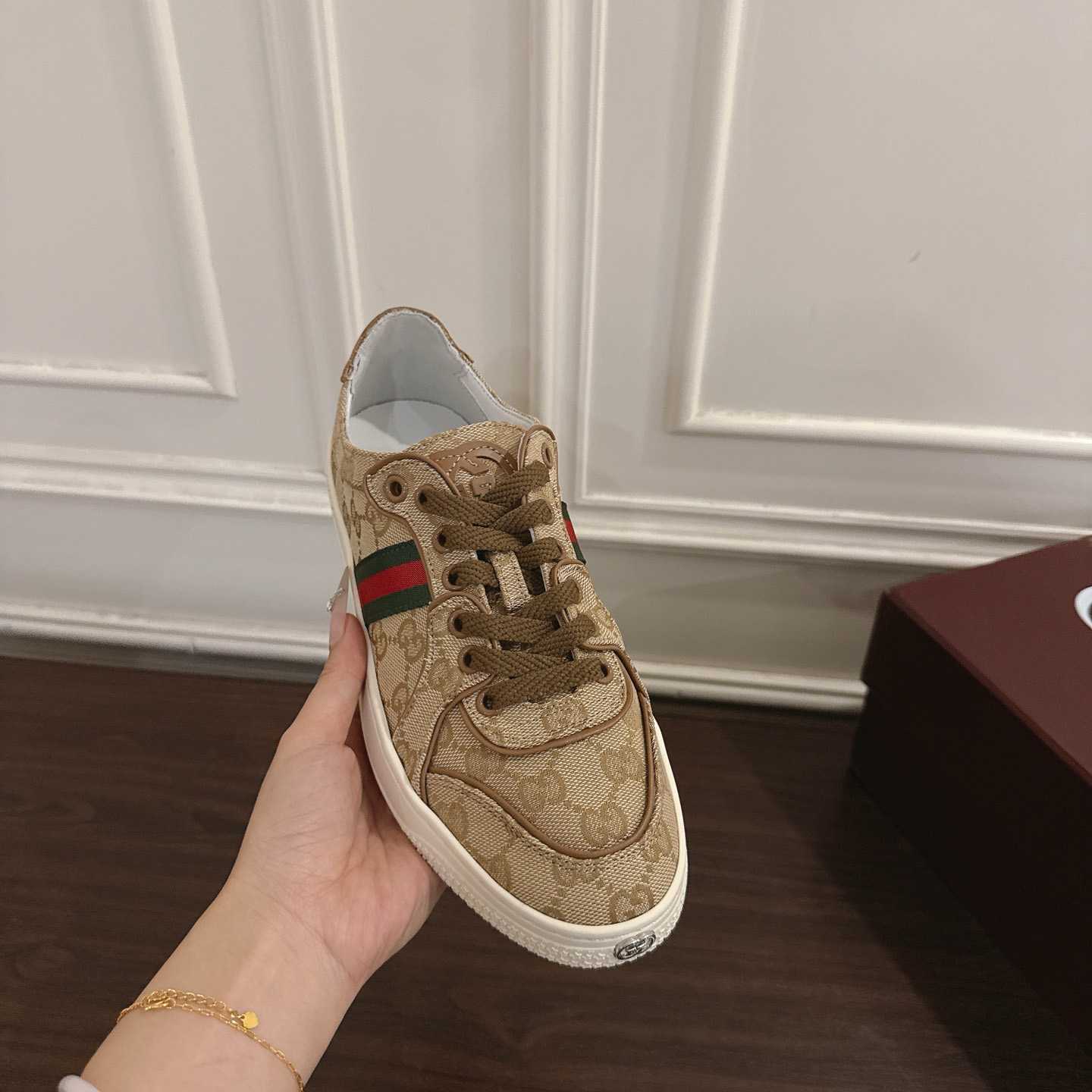 Gucci Stretch Low-Top Sneaker - FashionPlug