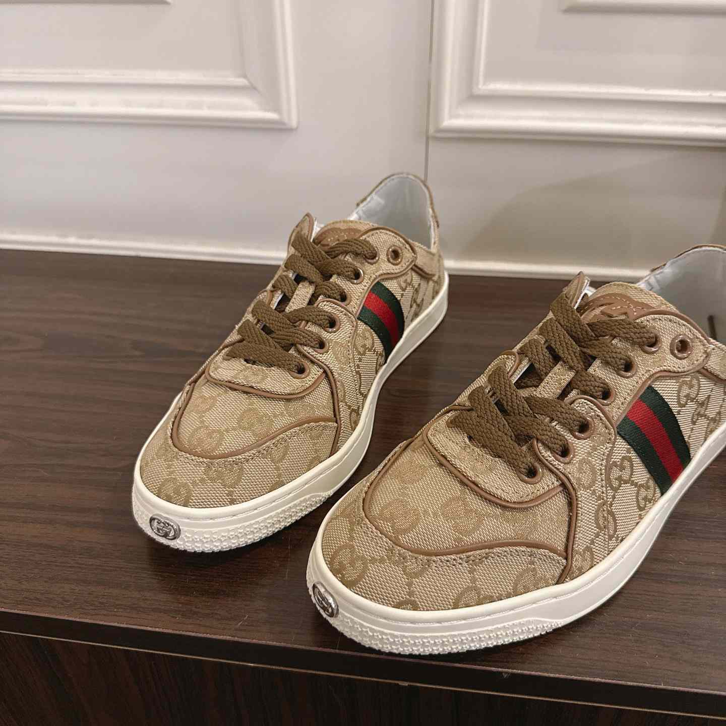 Gucci Stretch Low-Top Sneaker - FashionPlug