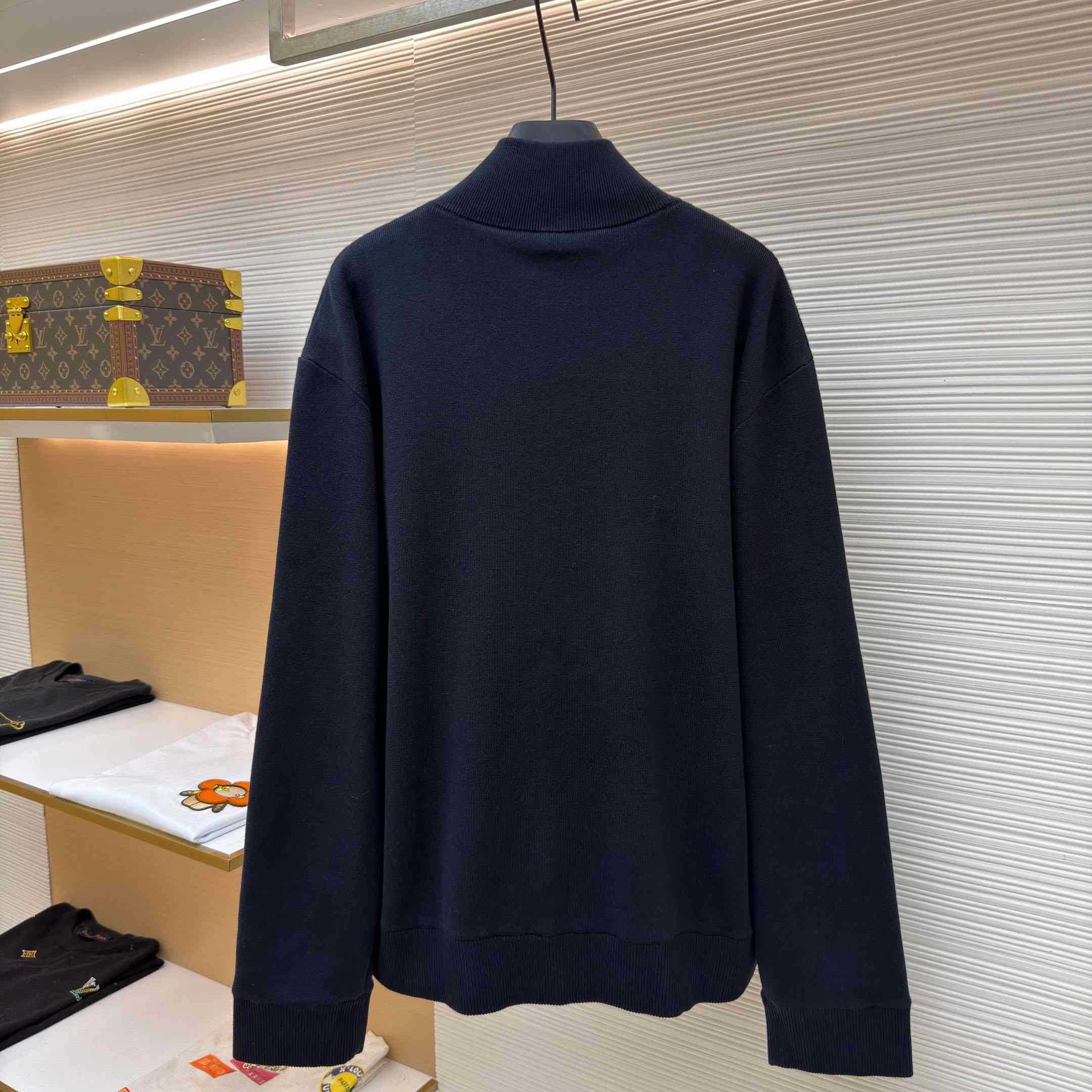 Louis Vuitton Reversible Nylon Hybrid Track Top 1AK72W - FashionPlug