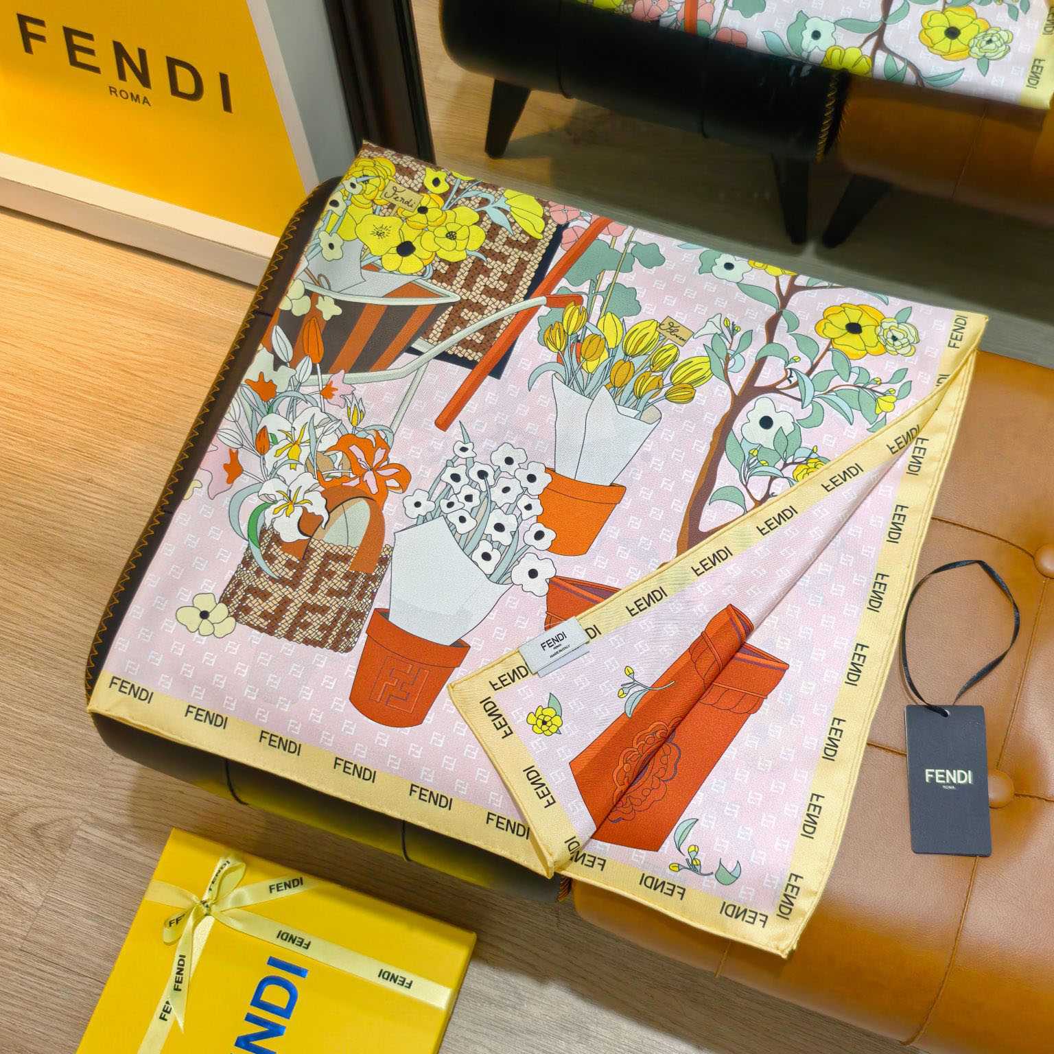 Fendi Gardening Foulard - FashionPlug